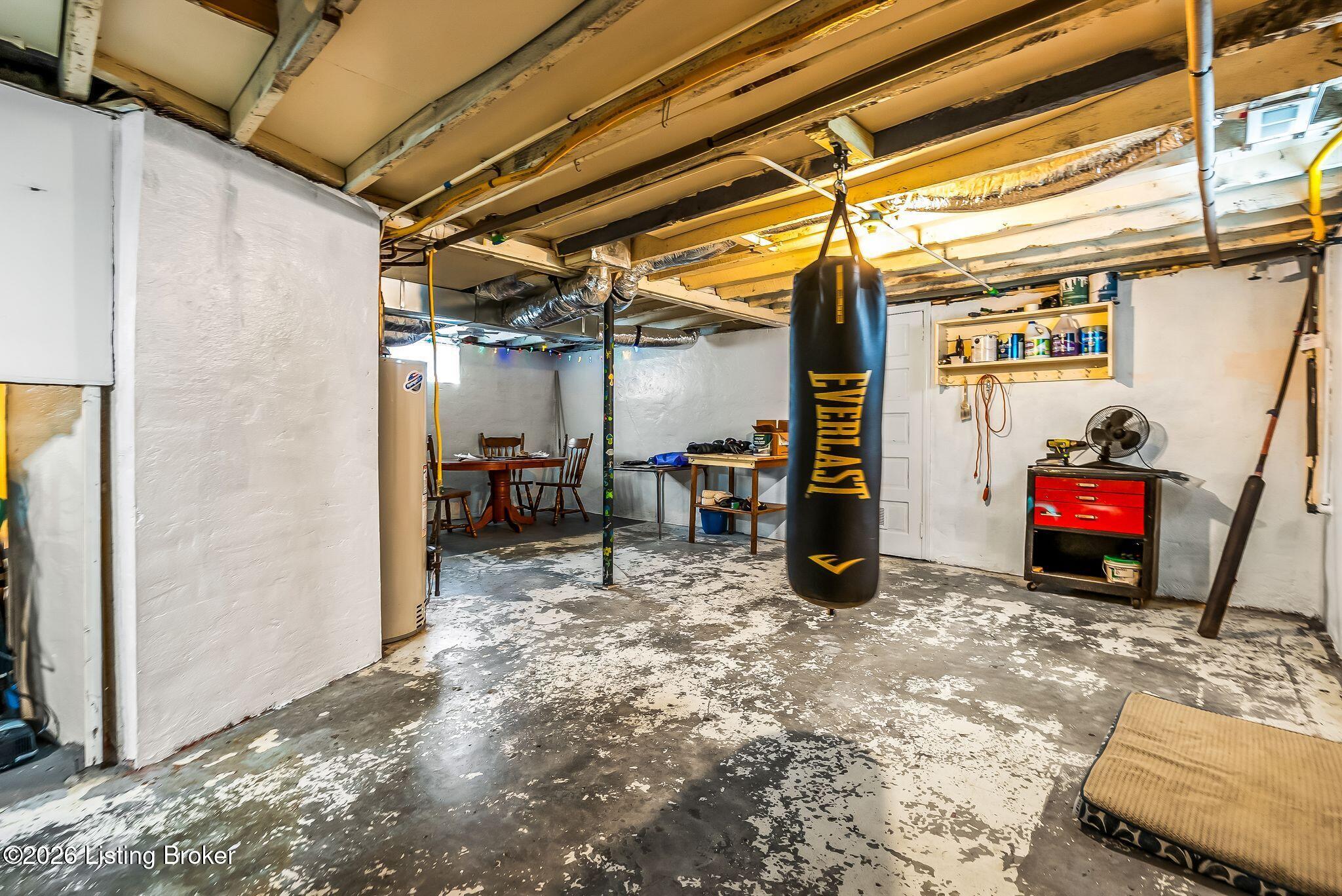 4000 Woodruff Ave