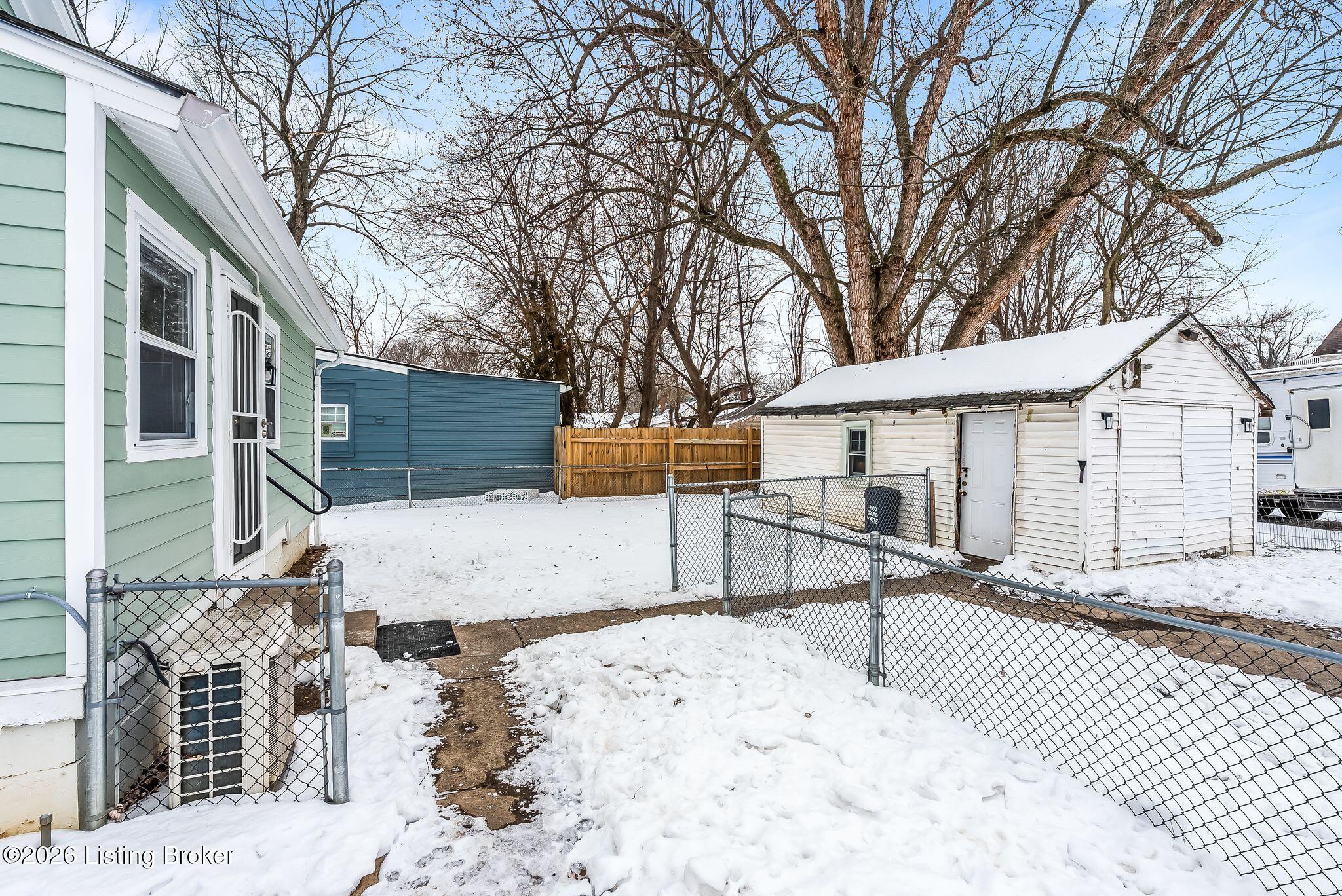 4000 Woodruff Ave