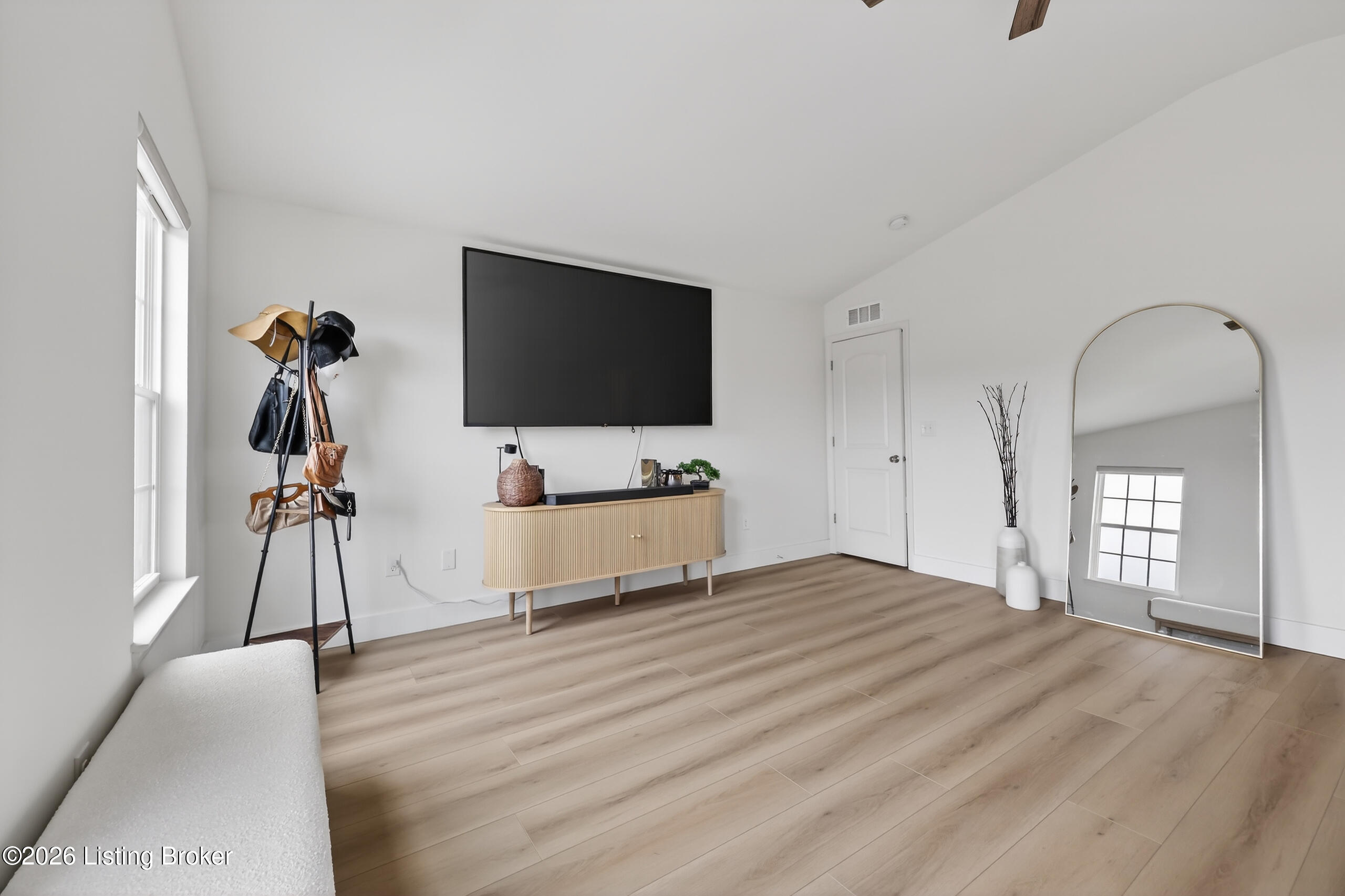 11946 Cascade Falls Trail