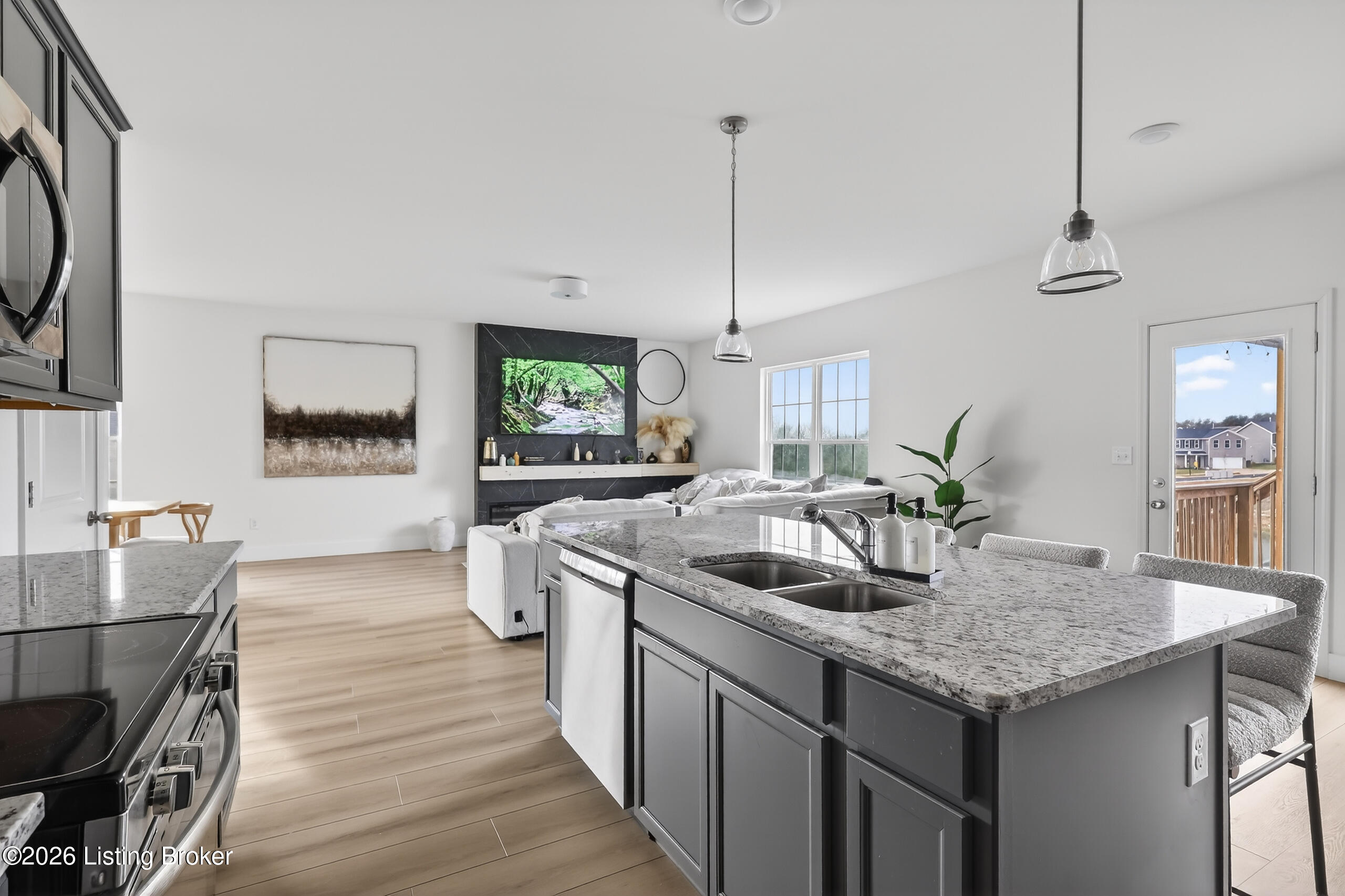 11946 Cascade Falls Trail