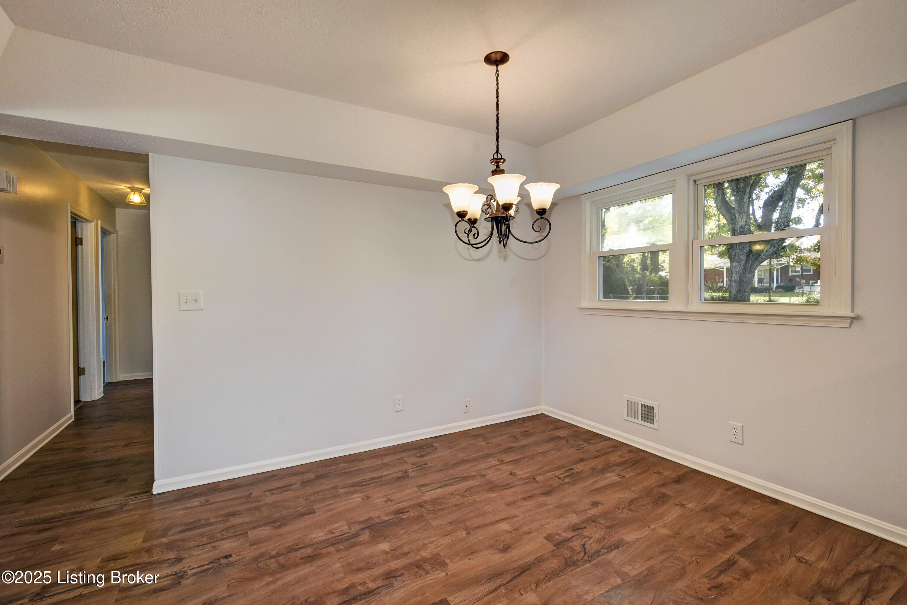 5004 Cedar Brook Ct