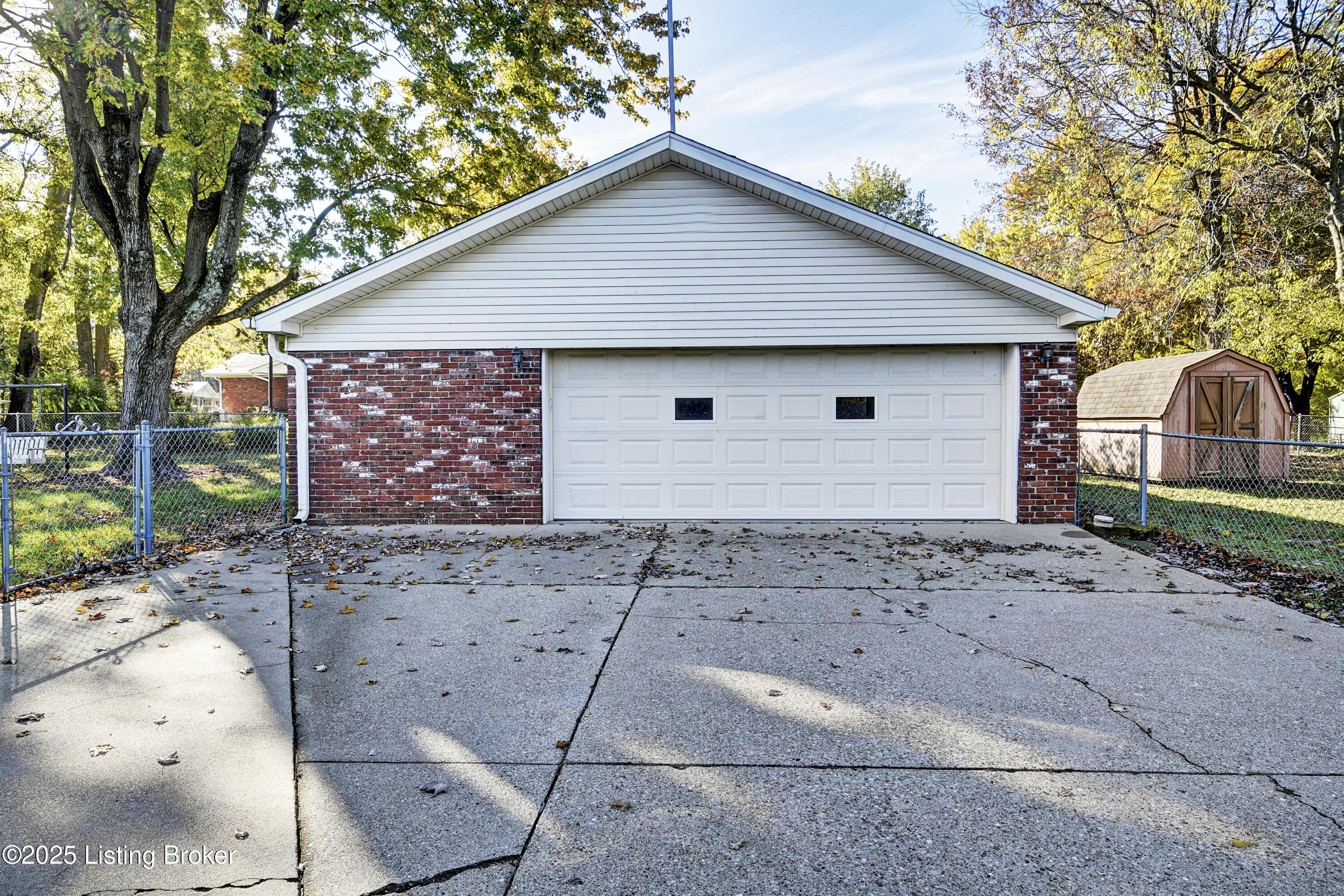 5004 Cedar Brook Ct