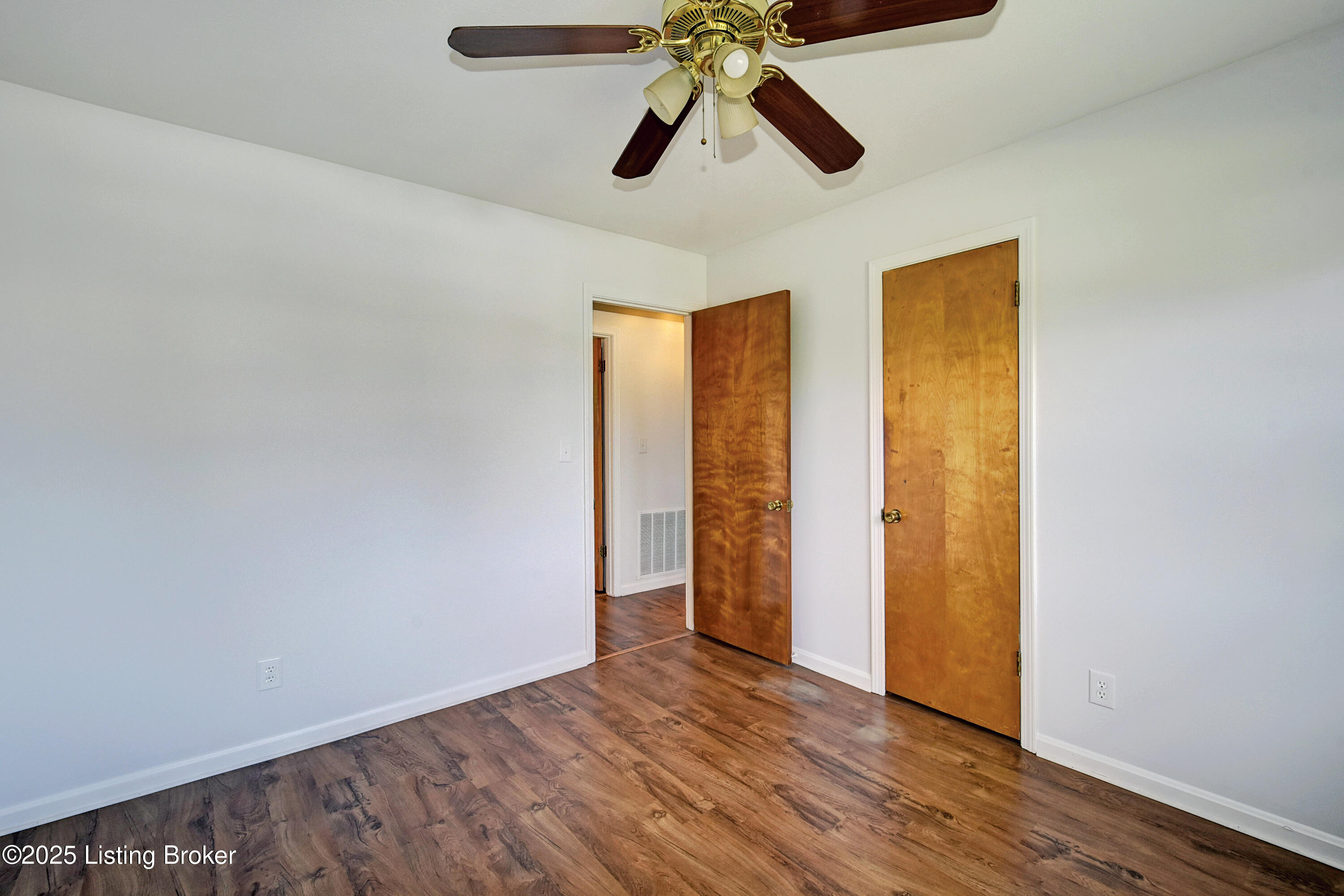 5004 Cedar Brook Ct