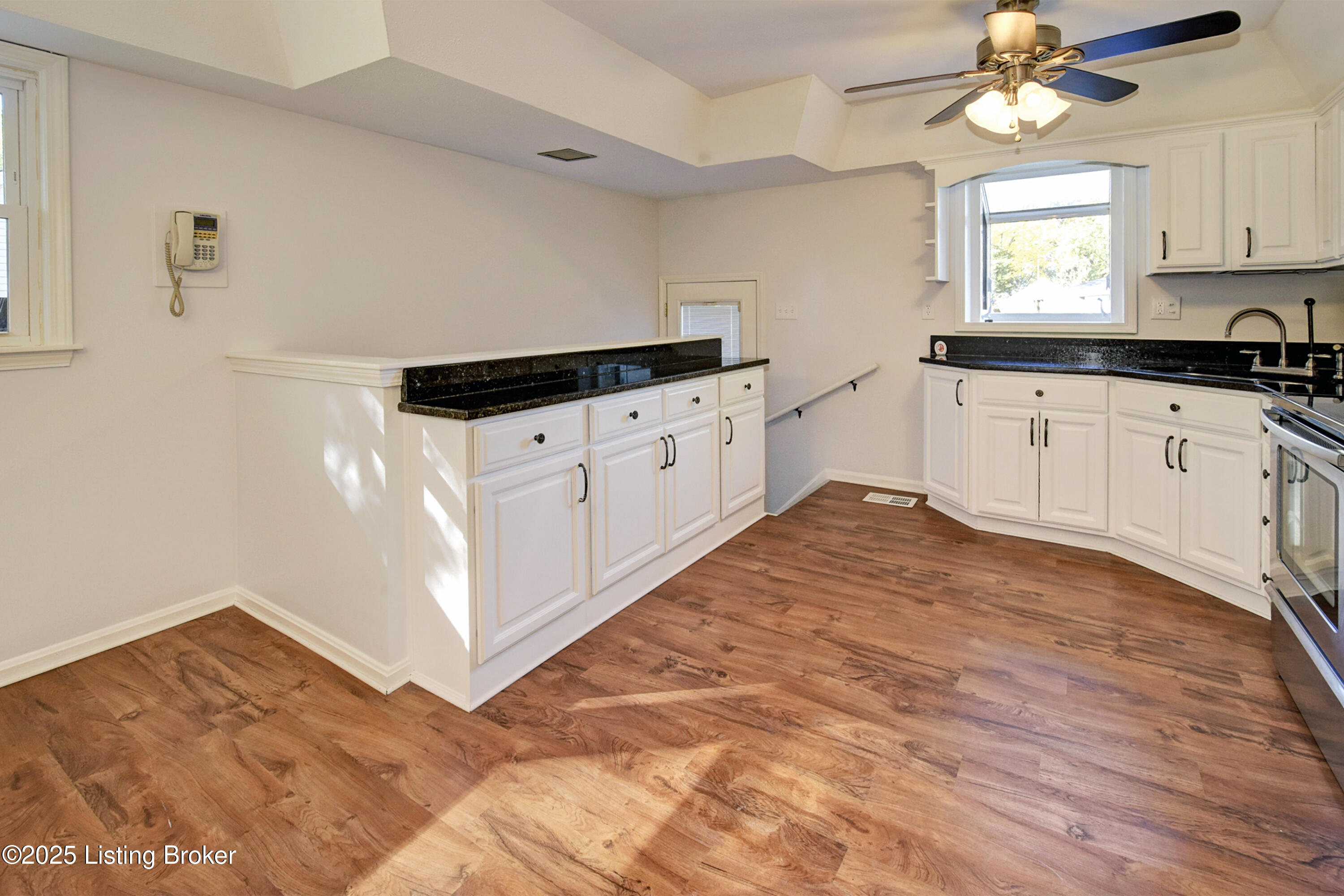 5004 Cedar Brook Ct