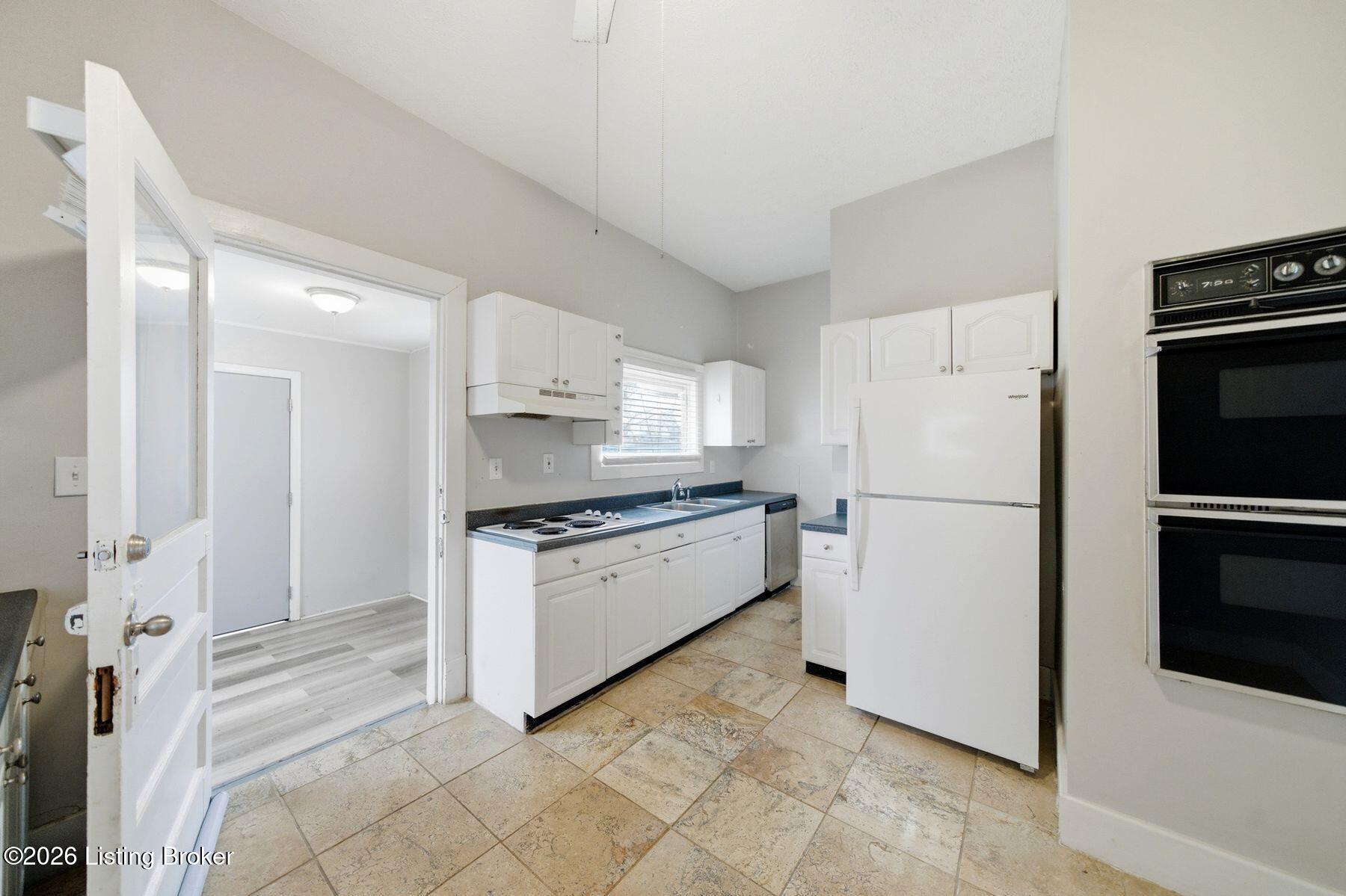 1416 Berry Blvd