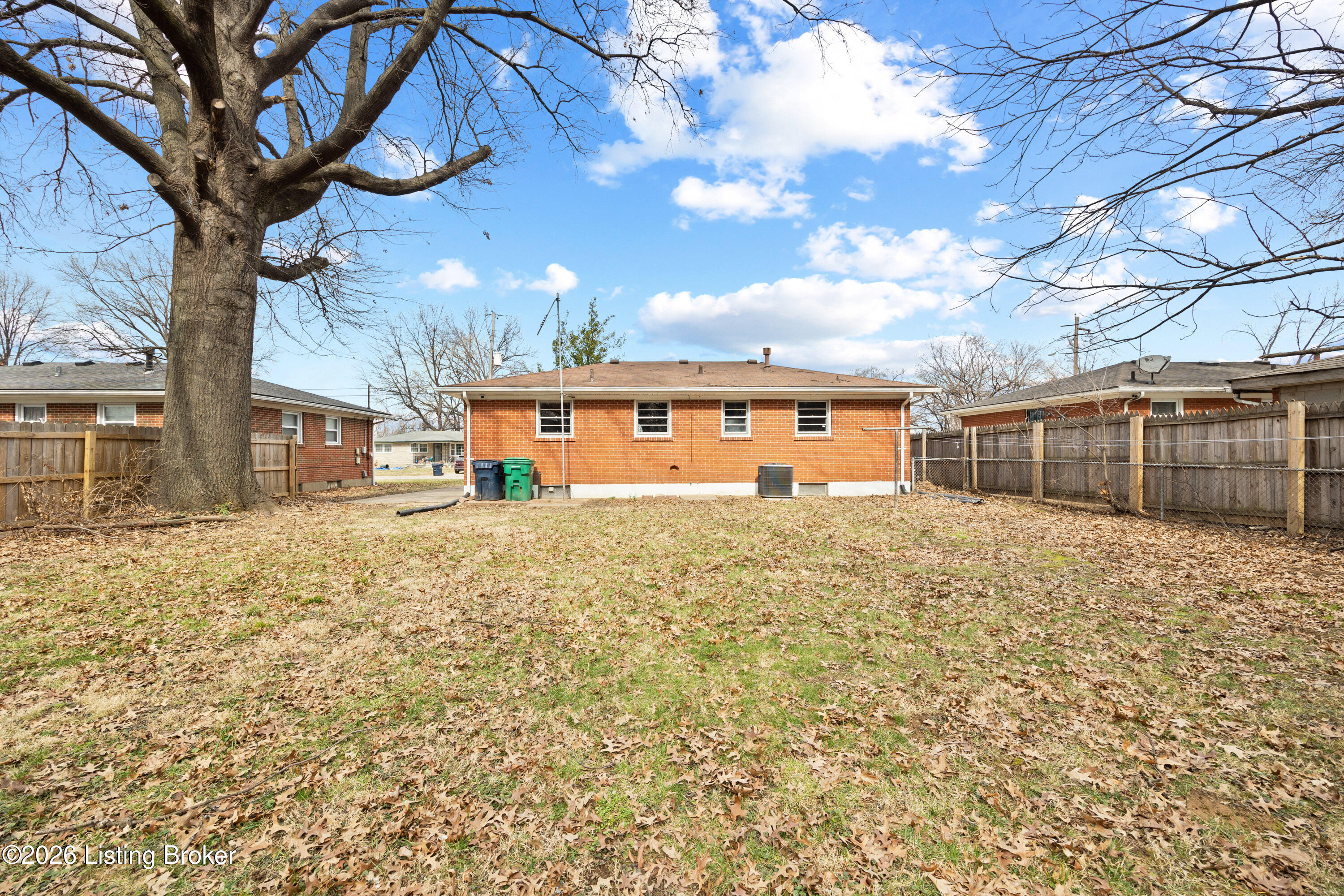 2006 Nelson Ave