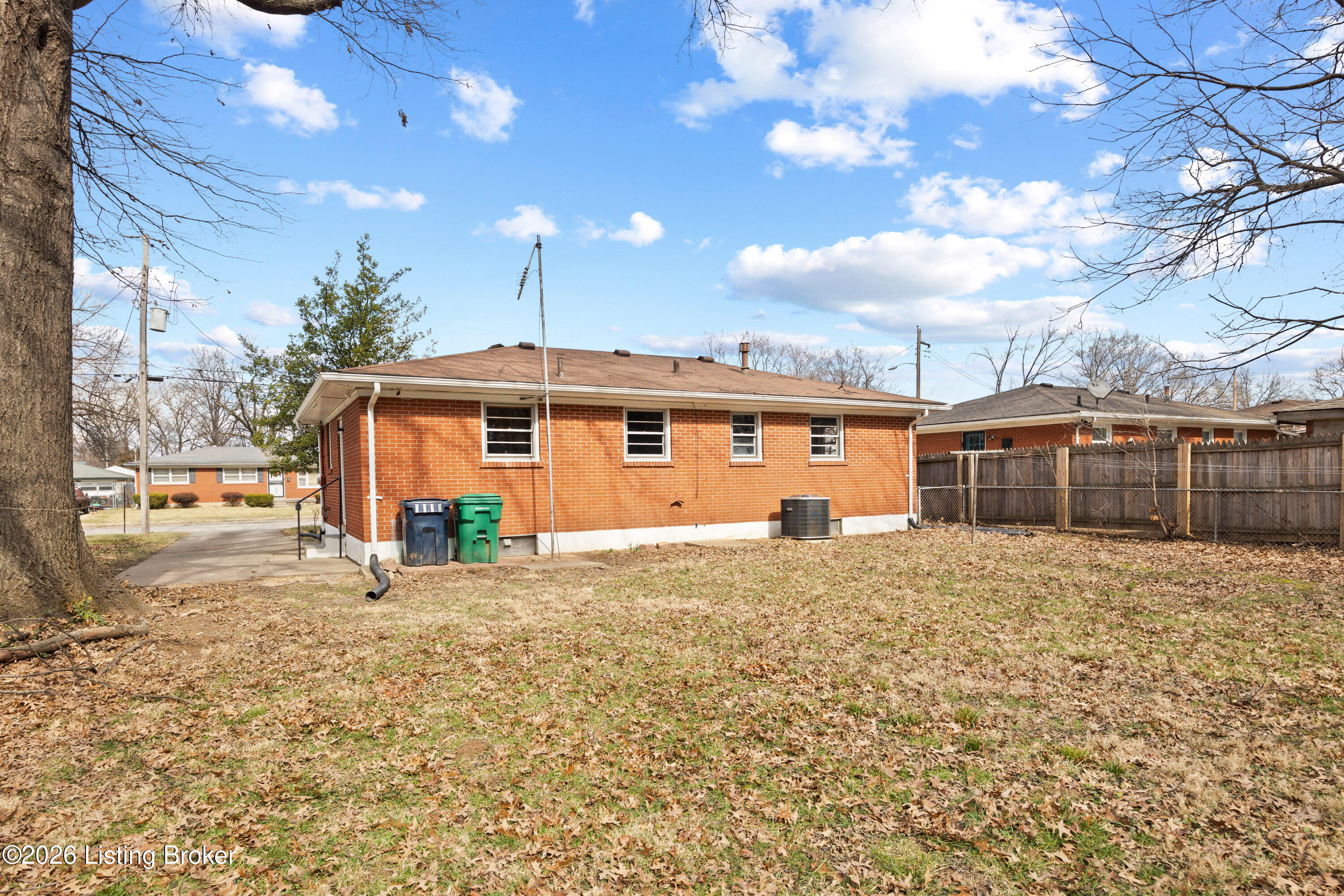 2006 Nelson Ave