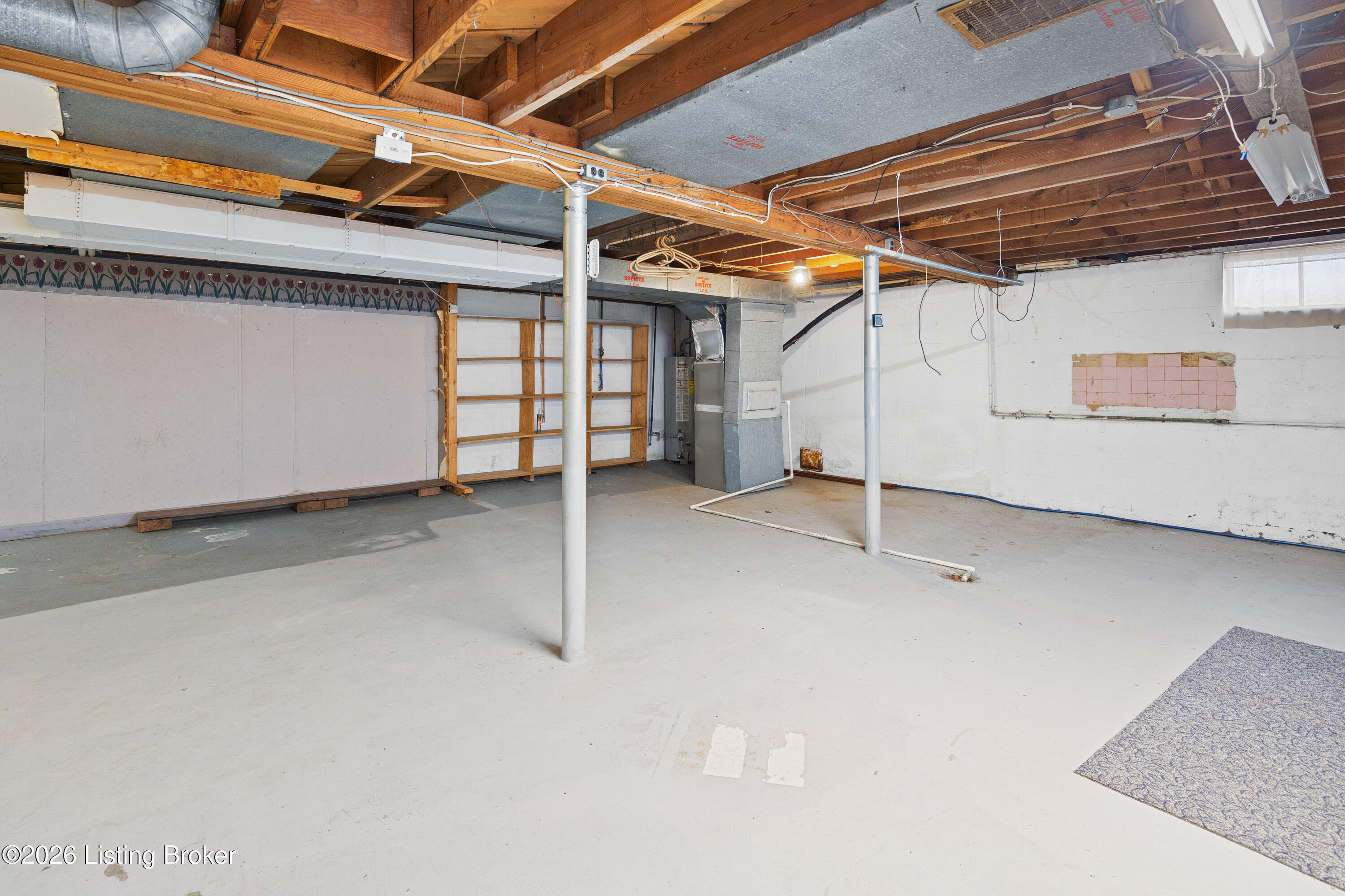 1325 W Vine St