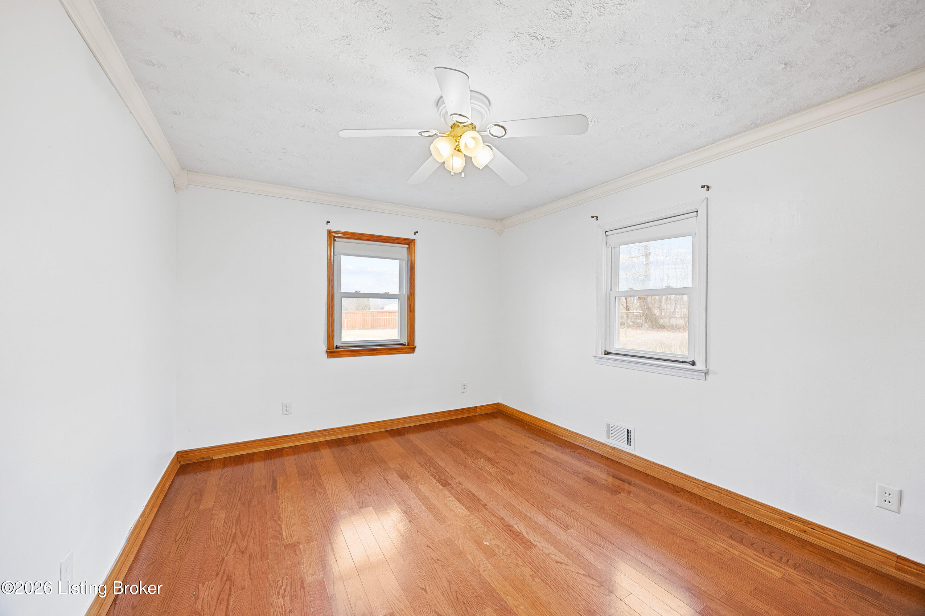 1325 W Vine St