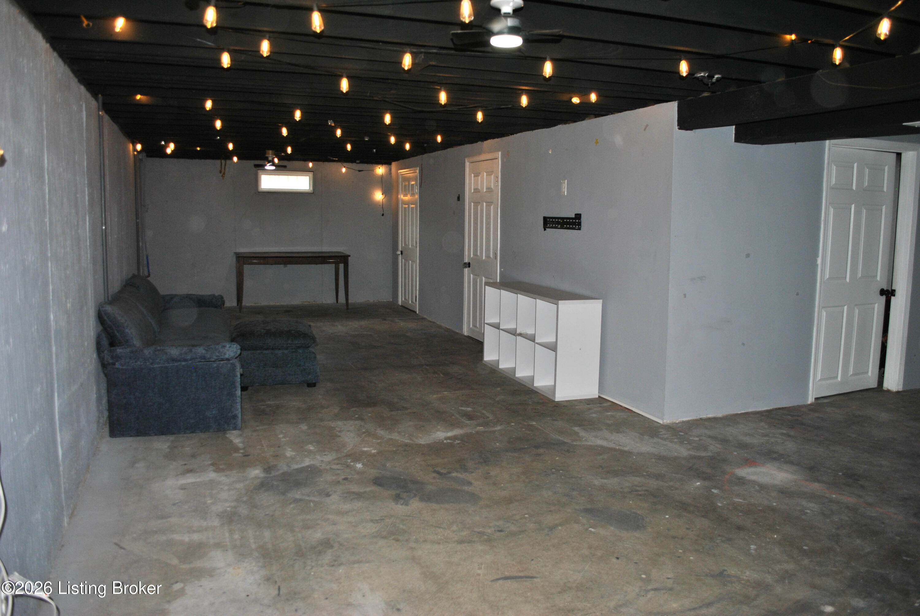 5824 Spicewood Ln