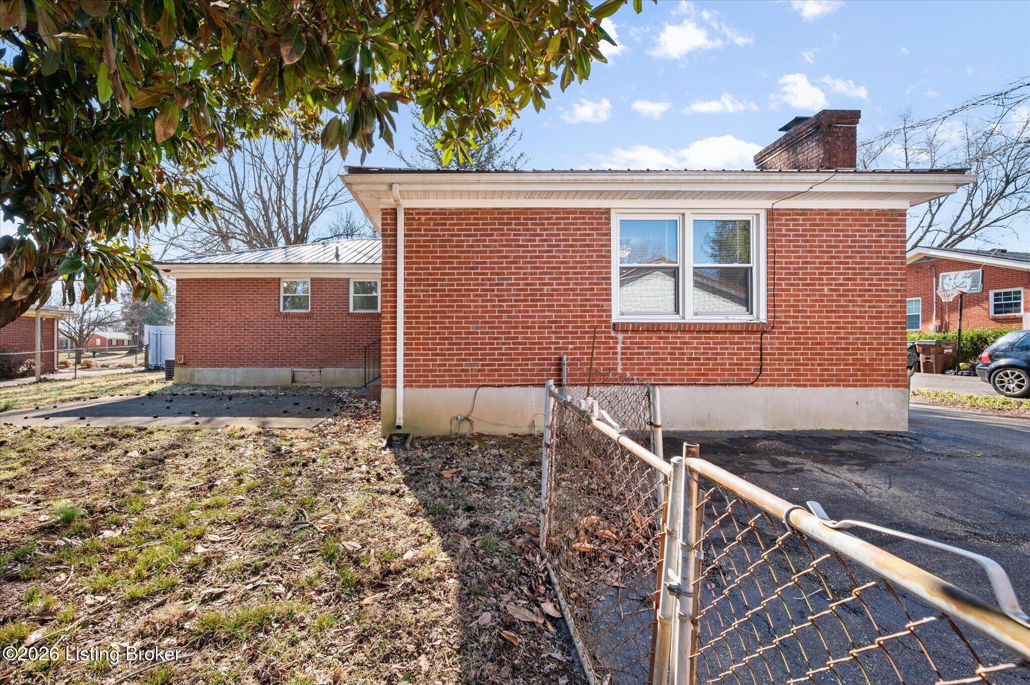 1912 Milburt Dr