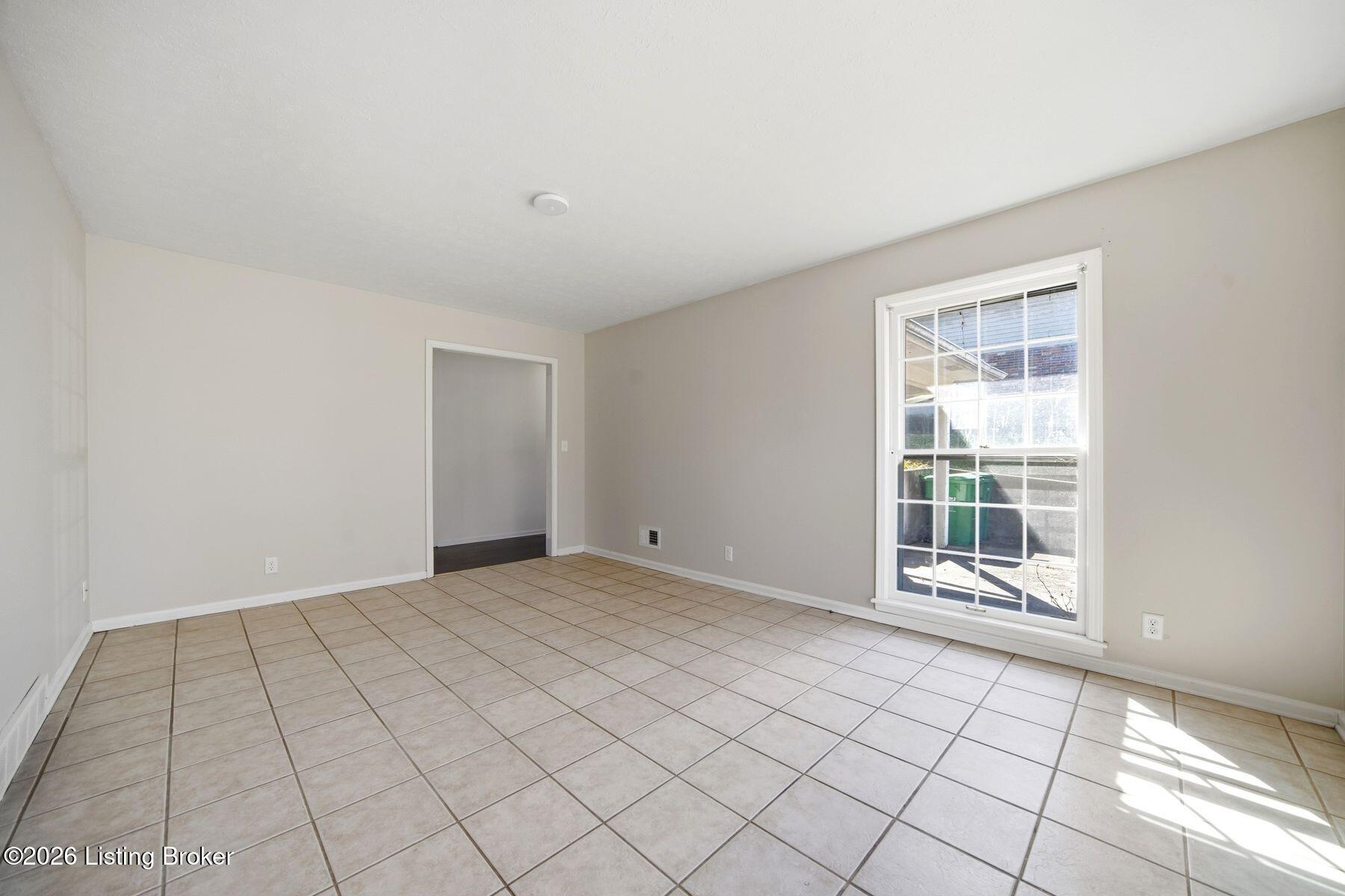 7905 Mary Sue Dr