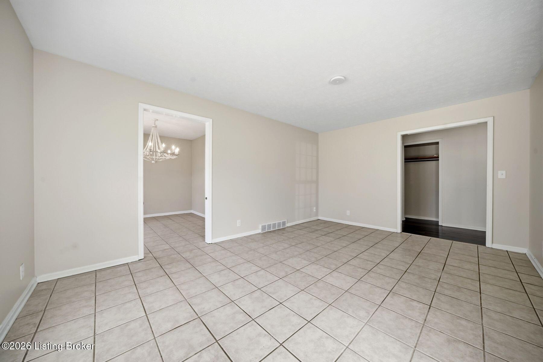 7905 Mary Sue Dr
