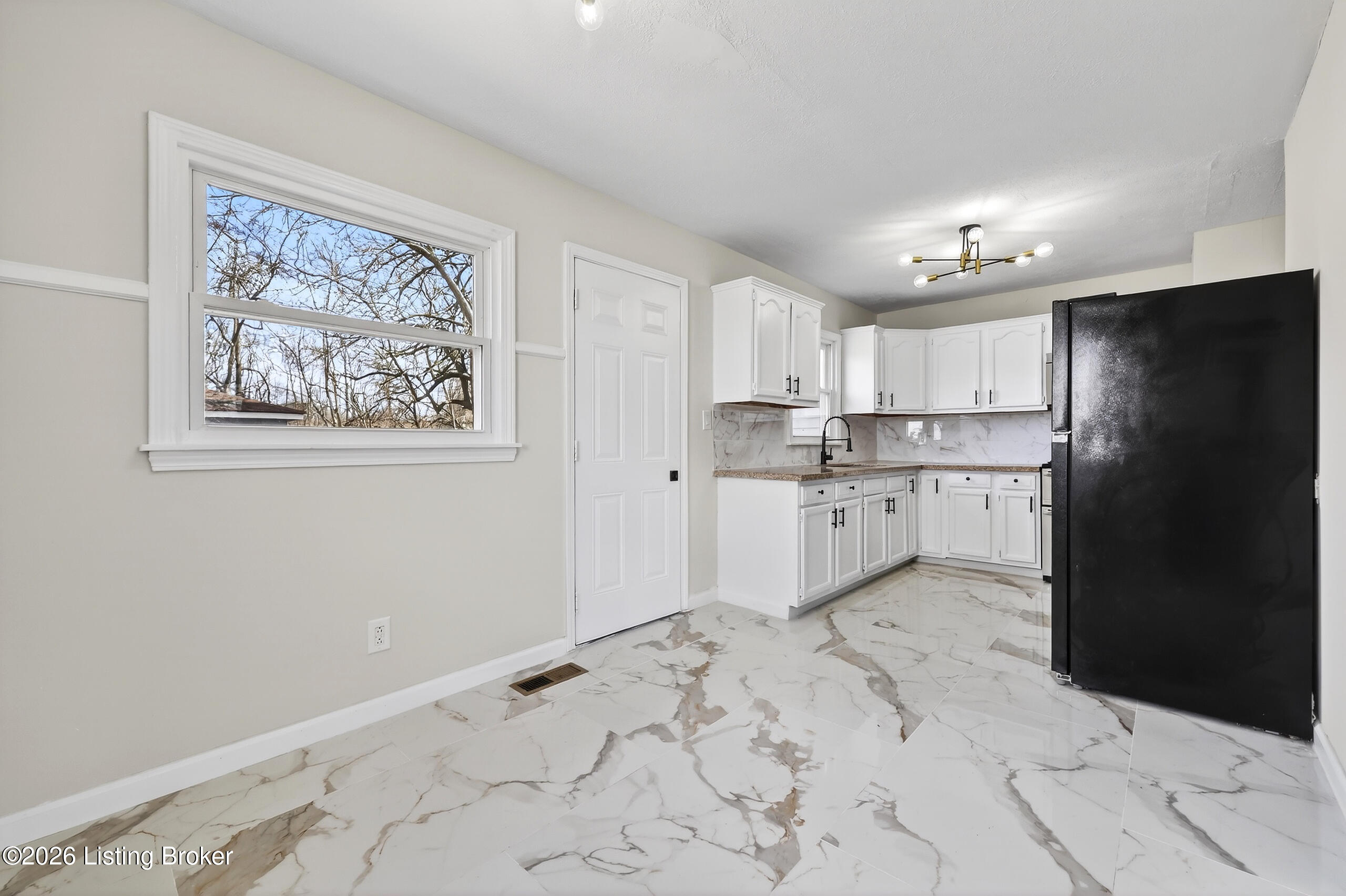 10413 Grafton Hall Rd