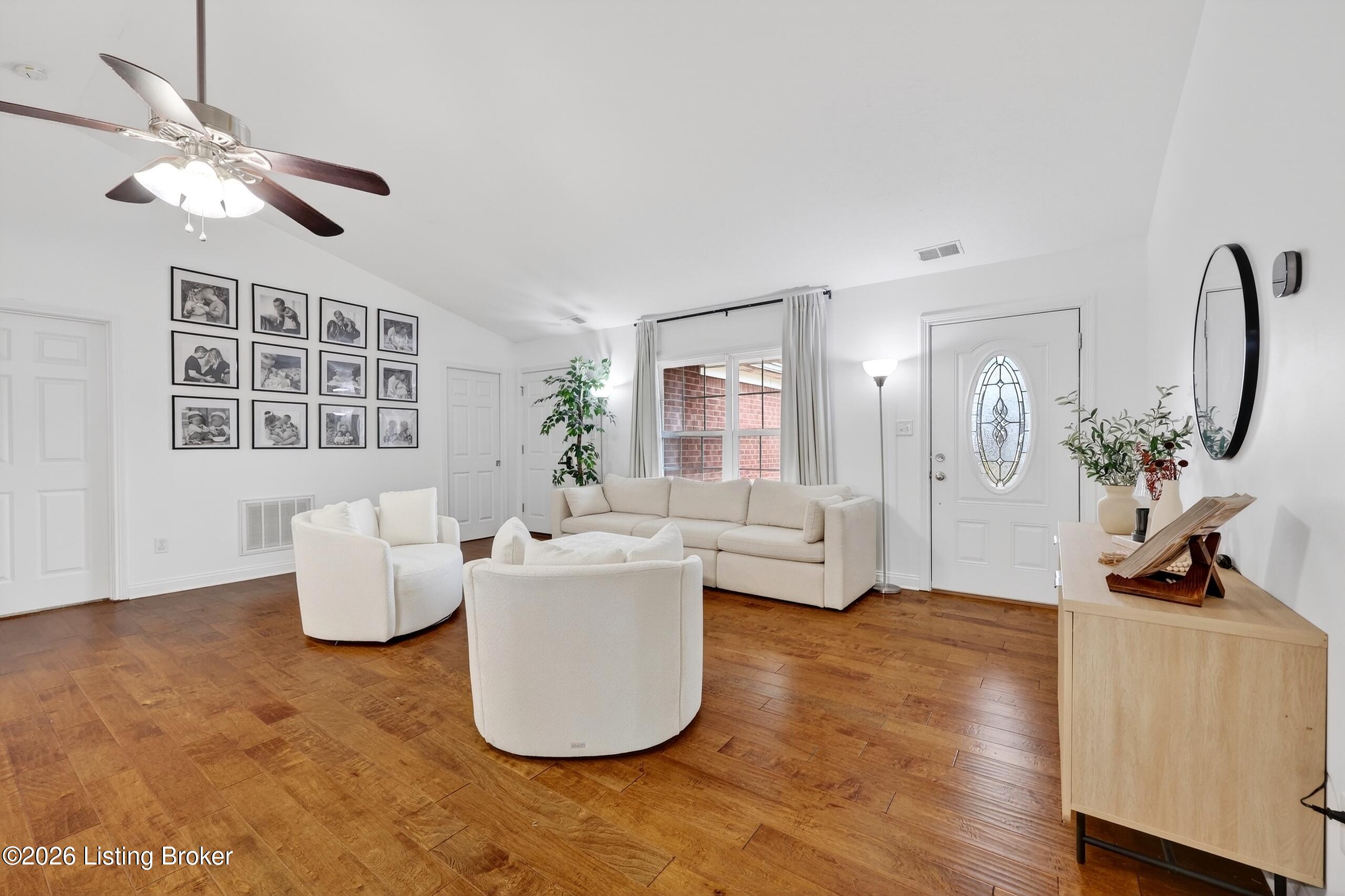 9815 Valley Farms Blvd