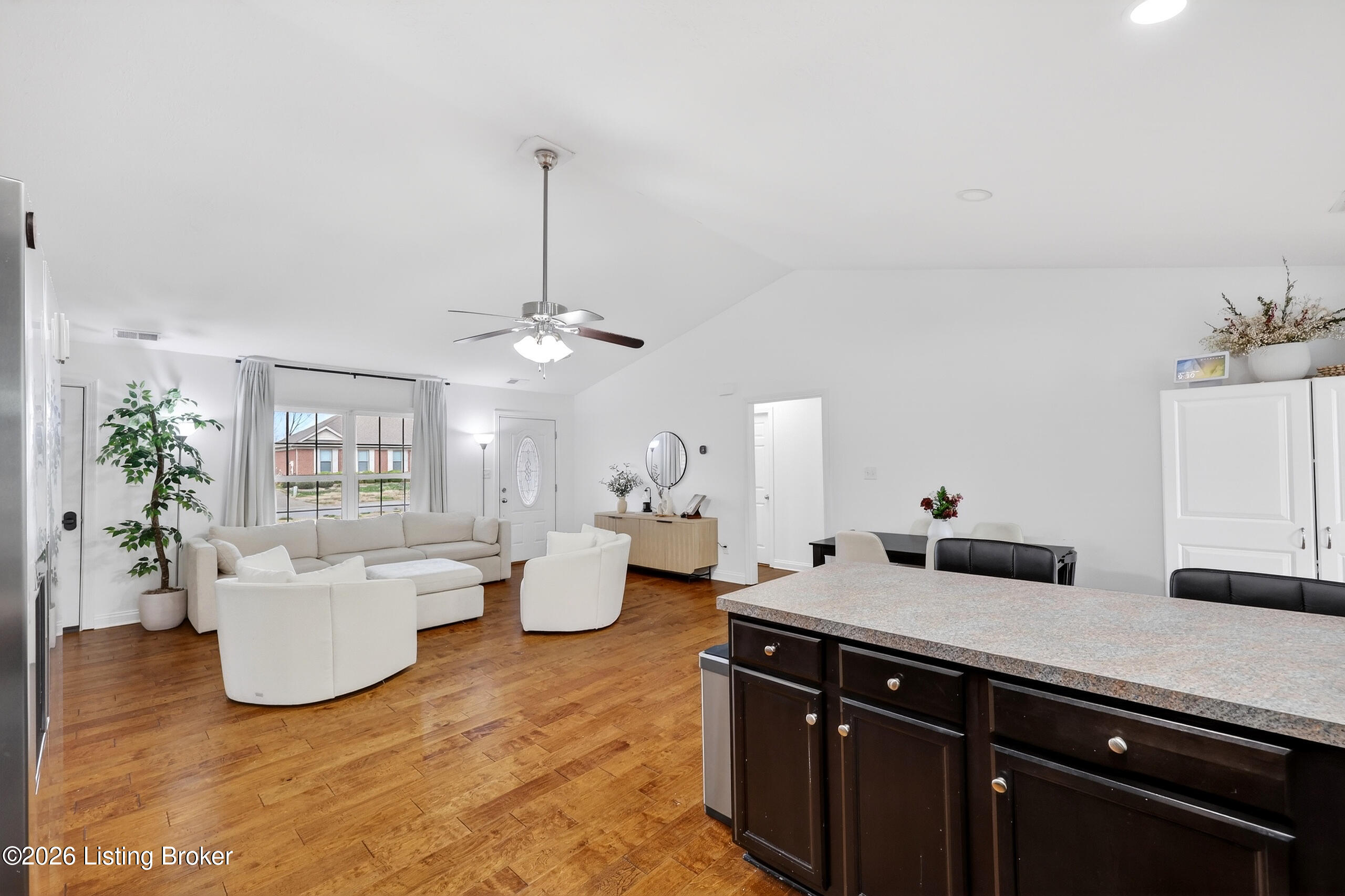 9815 Valley Farms Blvd