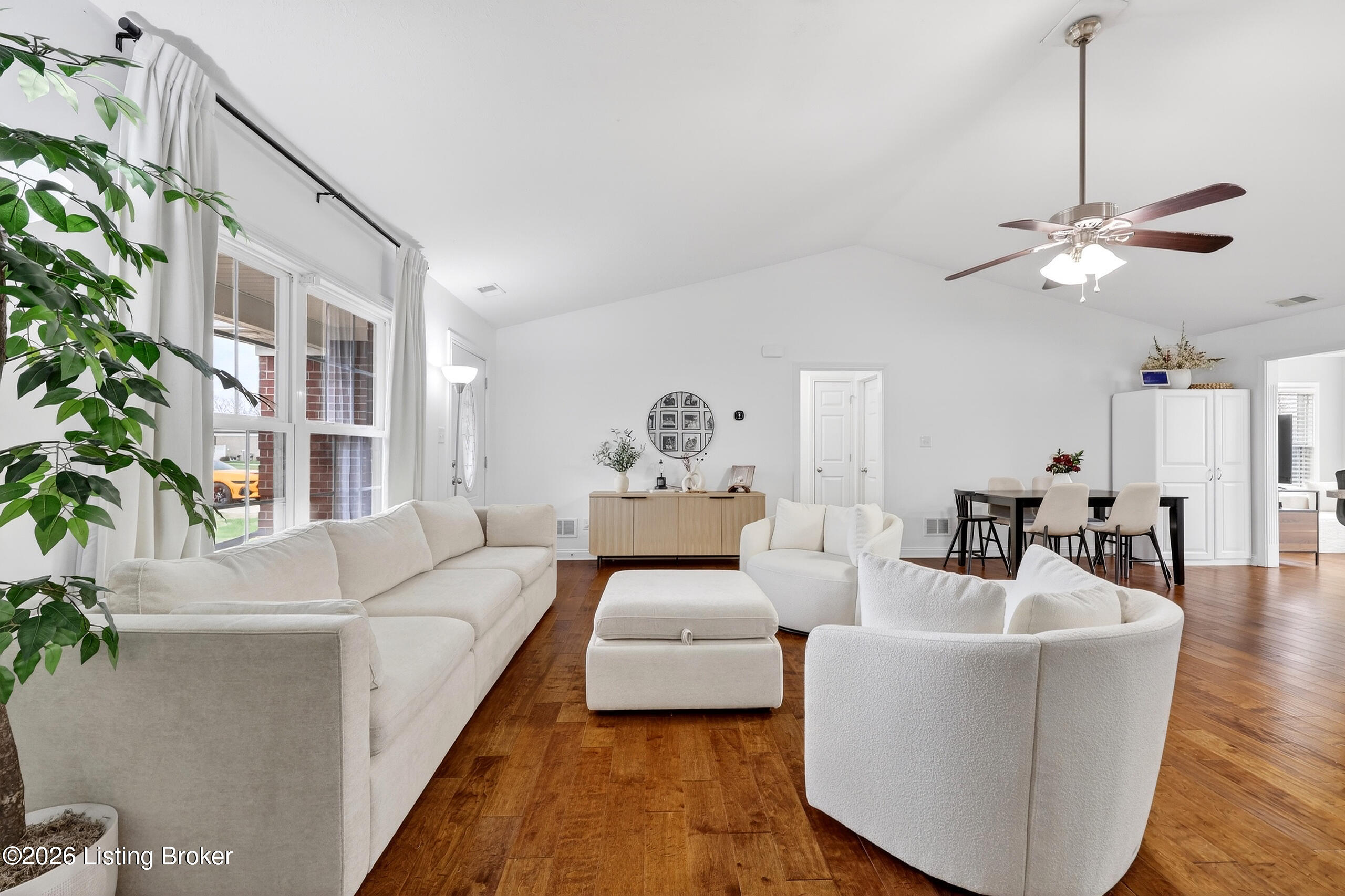 9815 Valley Farms Blvd