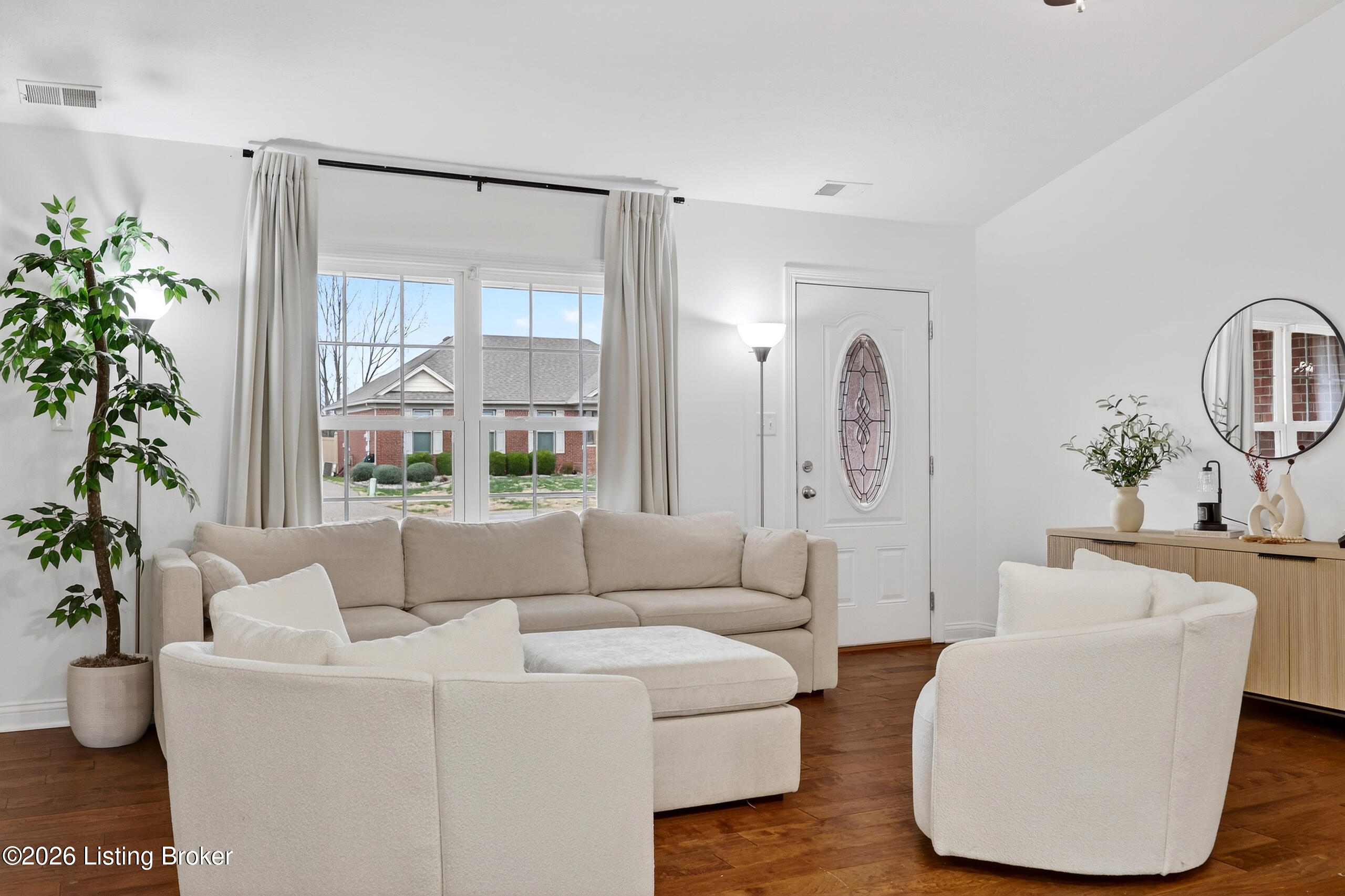 9815 Valley Farms Blvd