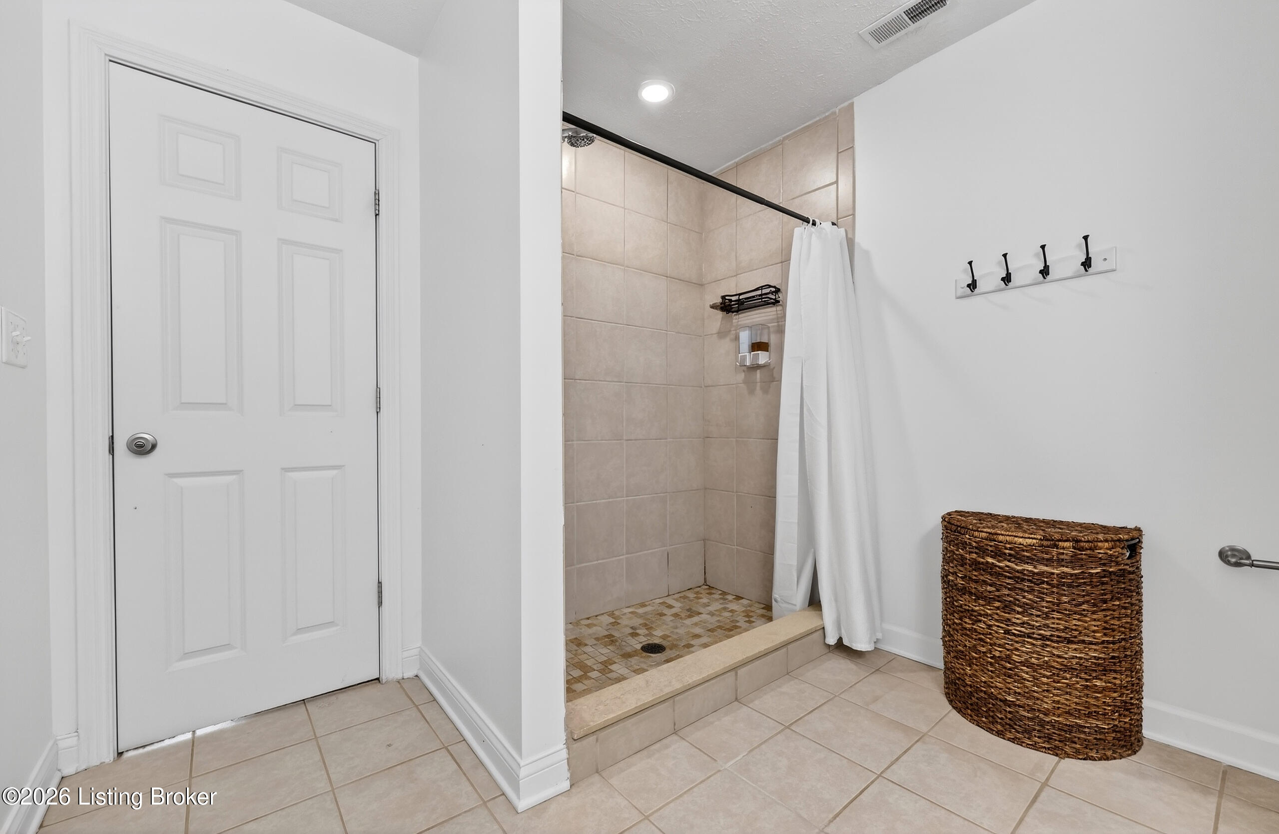 9815 Valley Farms Blvd