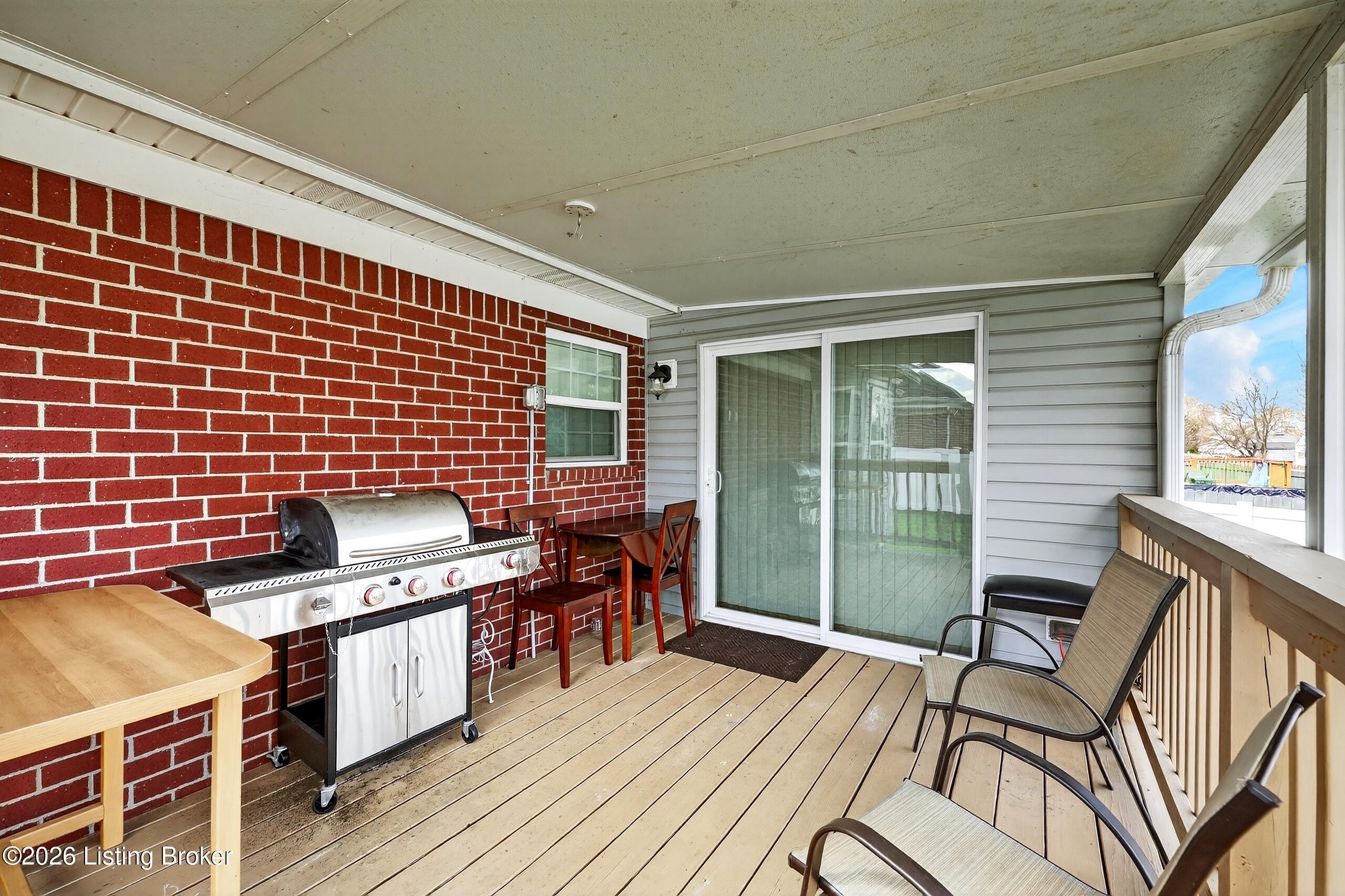 9815 Valley Farms Blvd