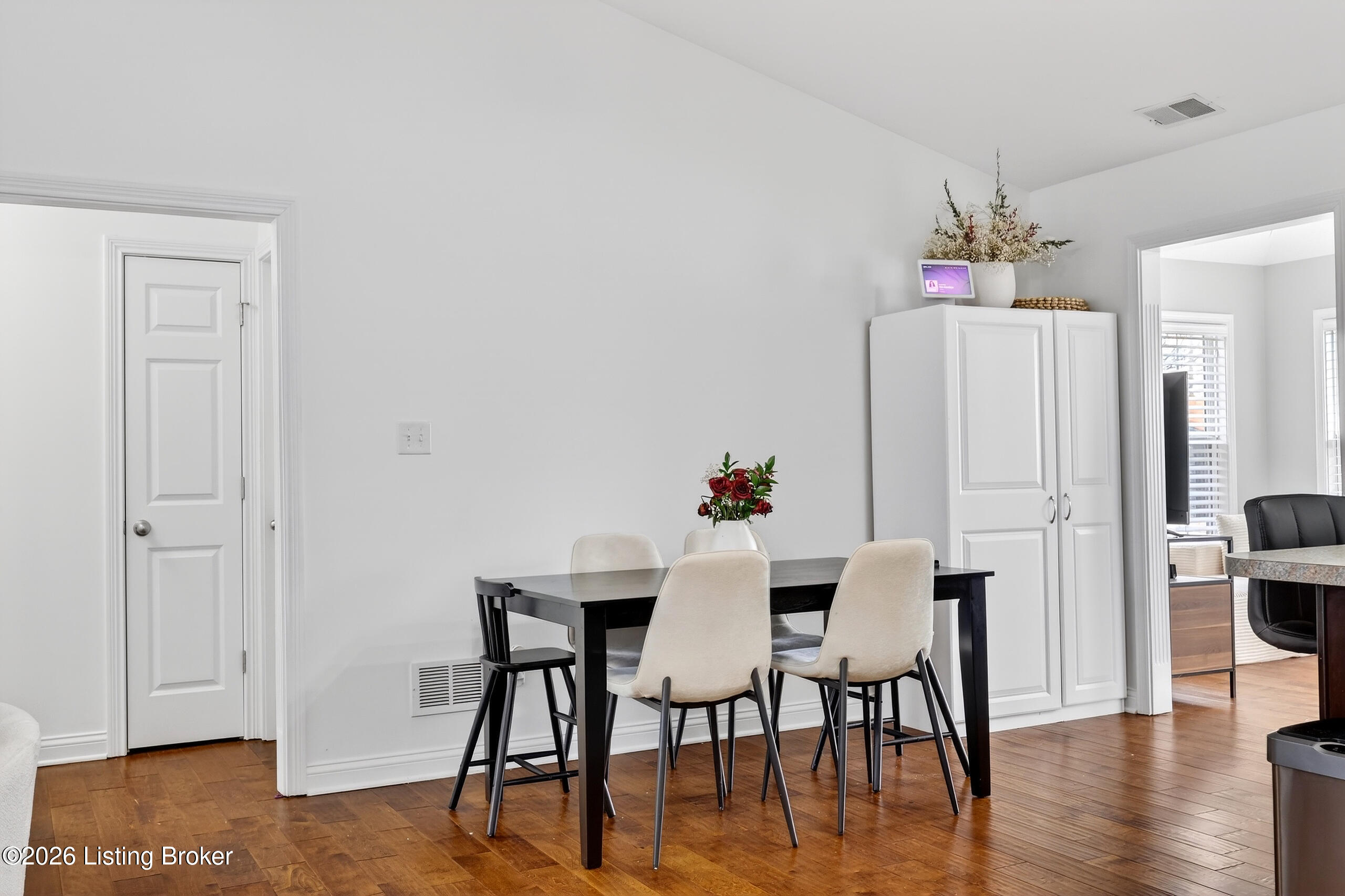 9815 Valley Farms Blvd