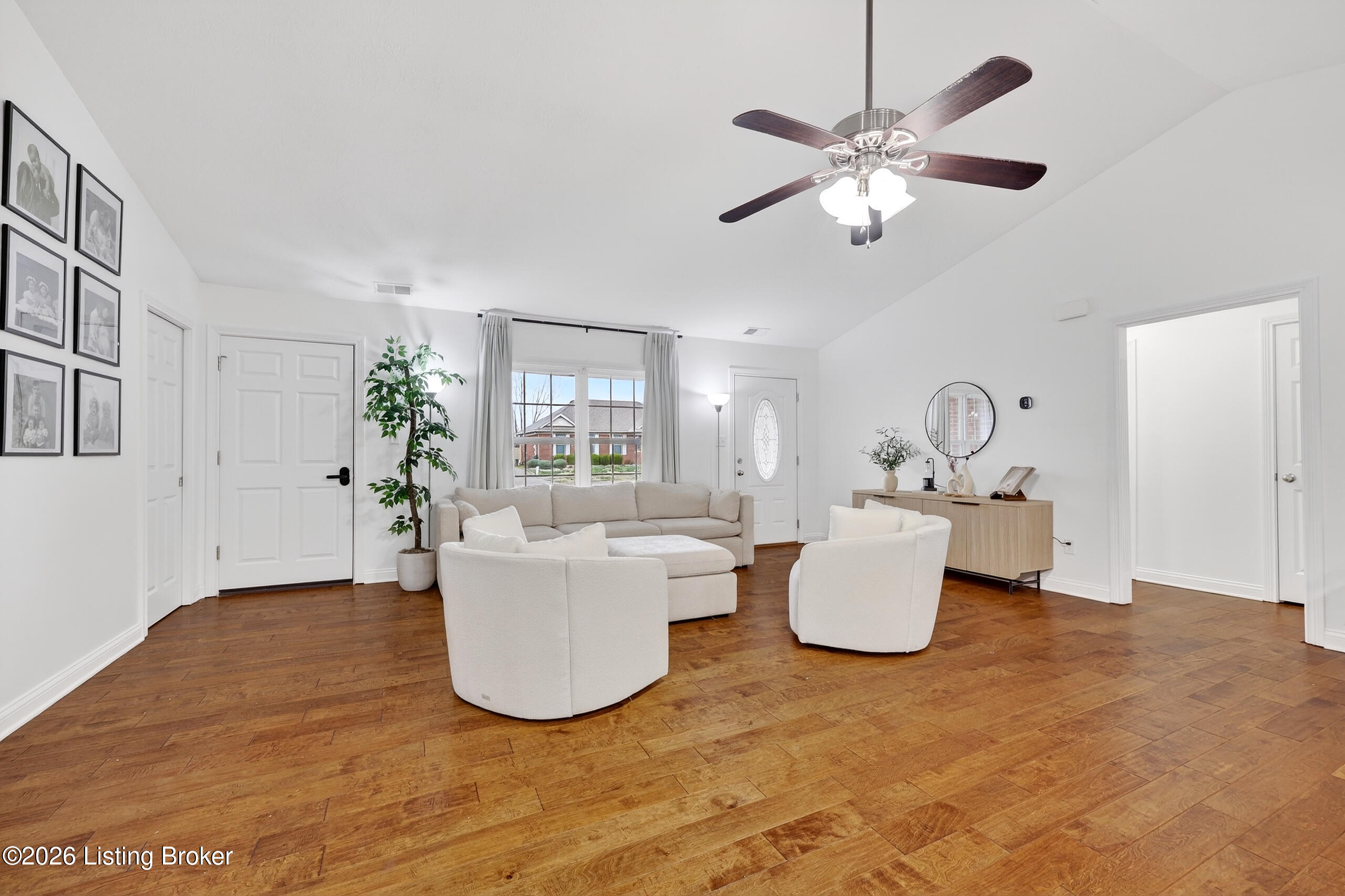 9815 Valley Farms Blvd