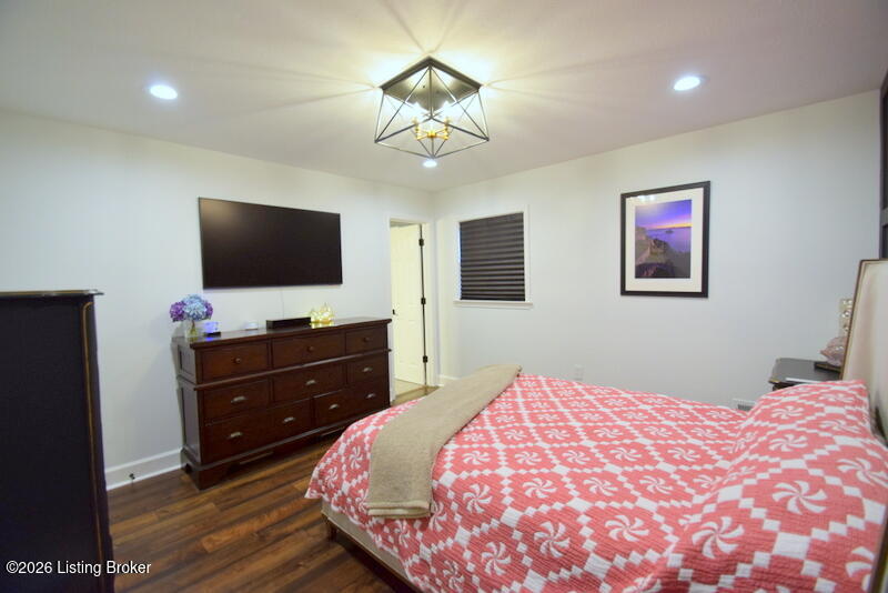 3313 Enridge Dr