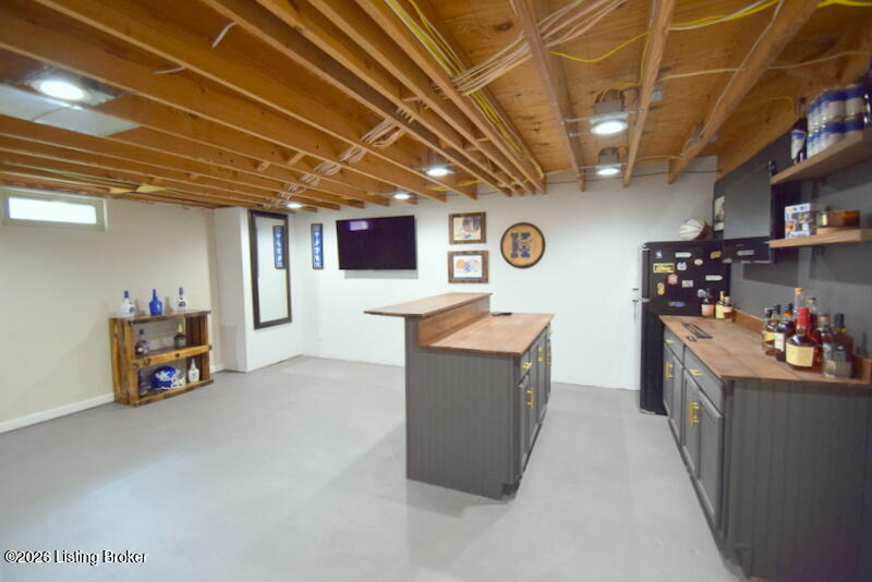 3313 Enridge Dr