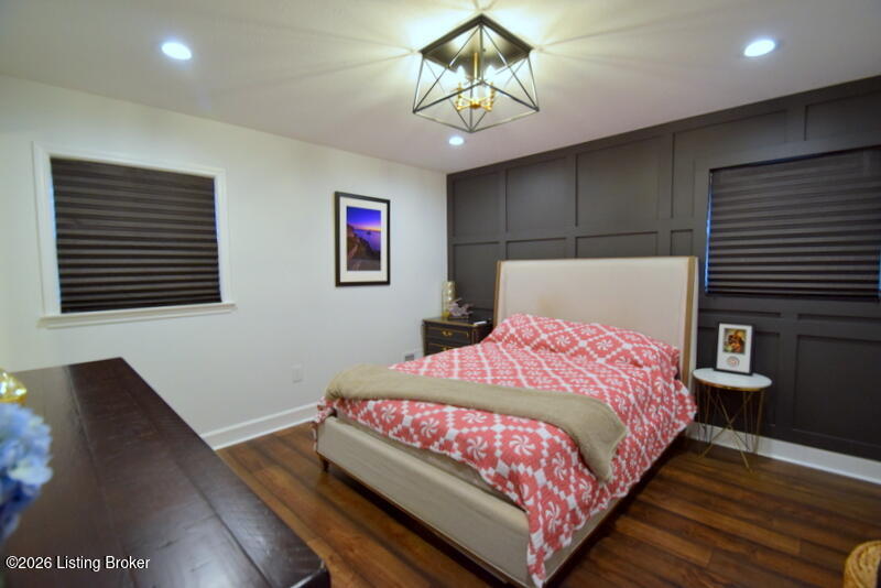 3313 Enridge Dr