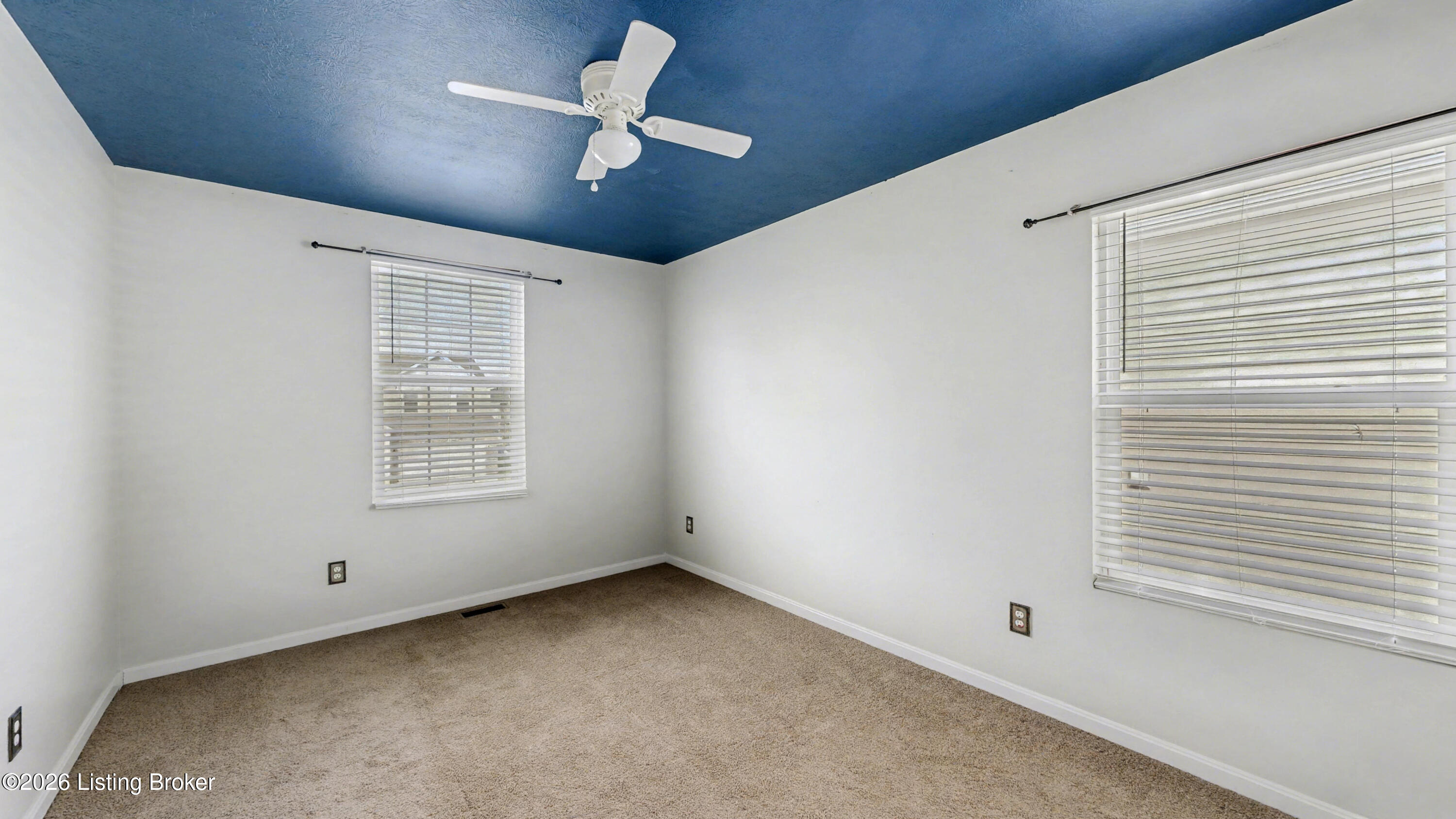 6057 Edgemont Way
