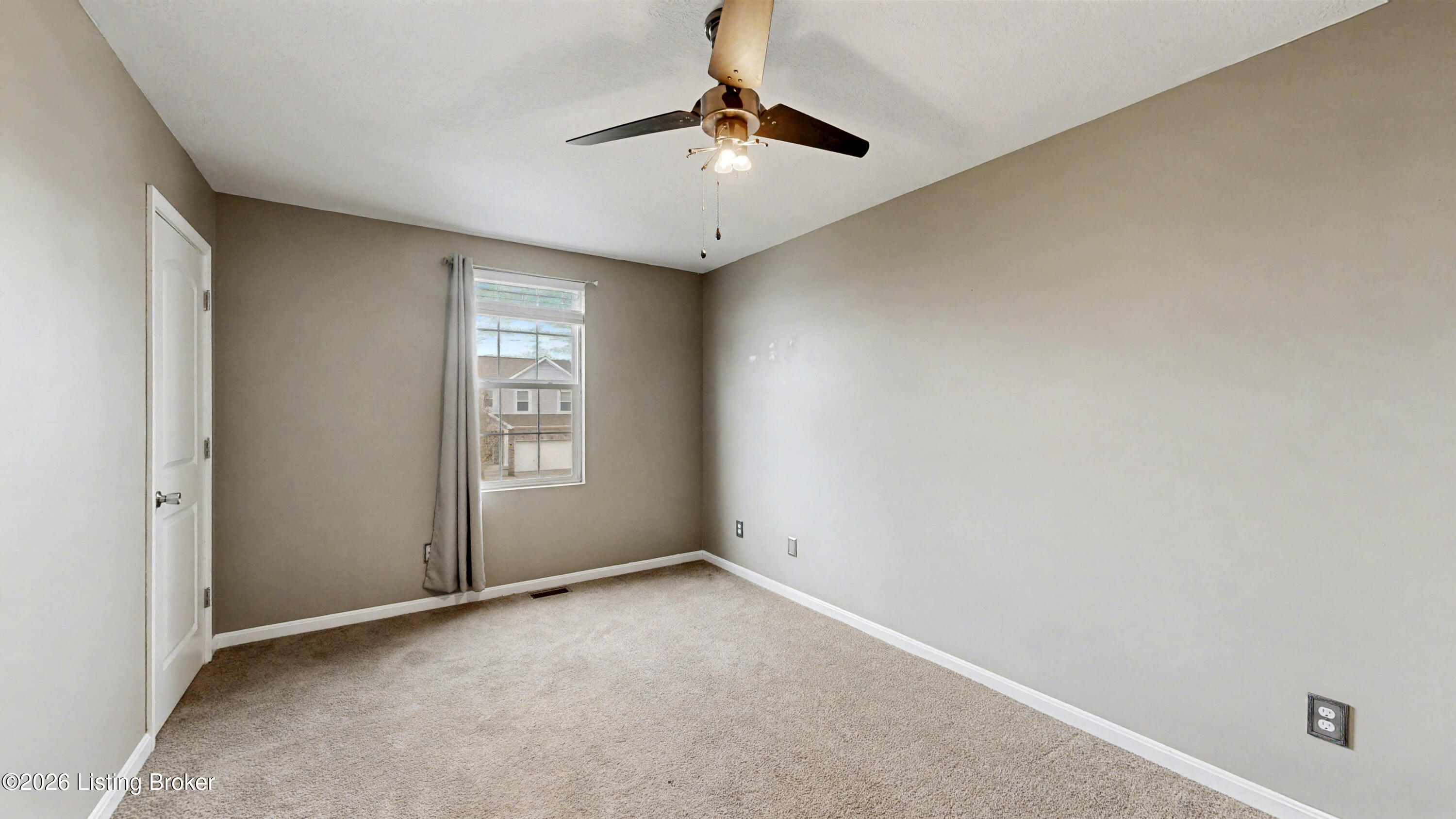 6057 Edgemont Way