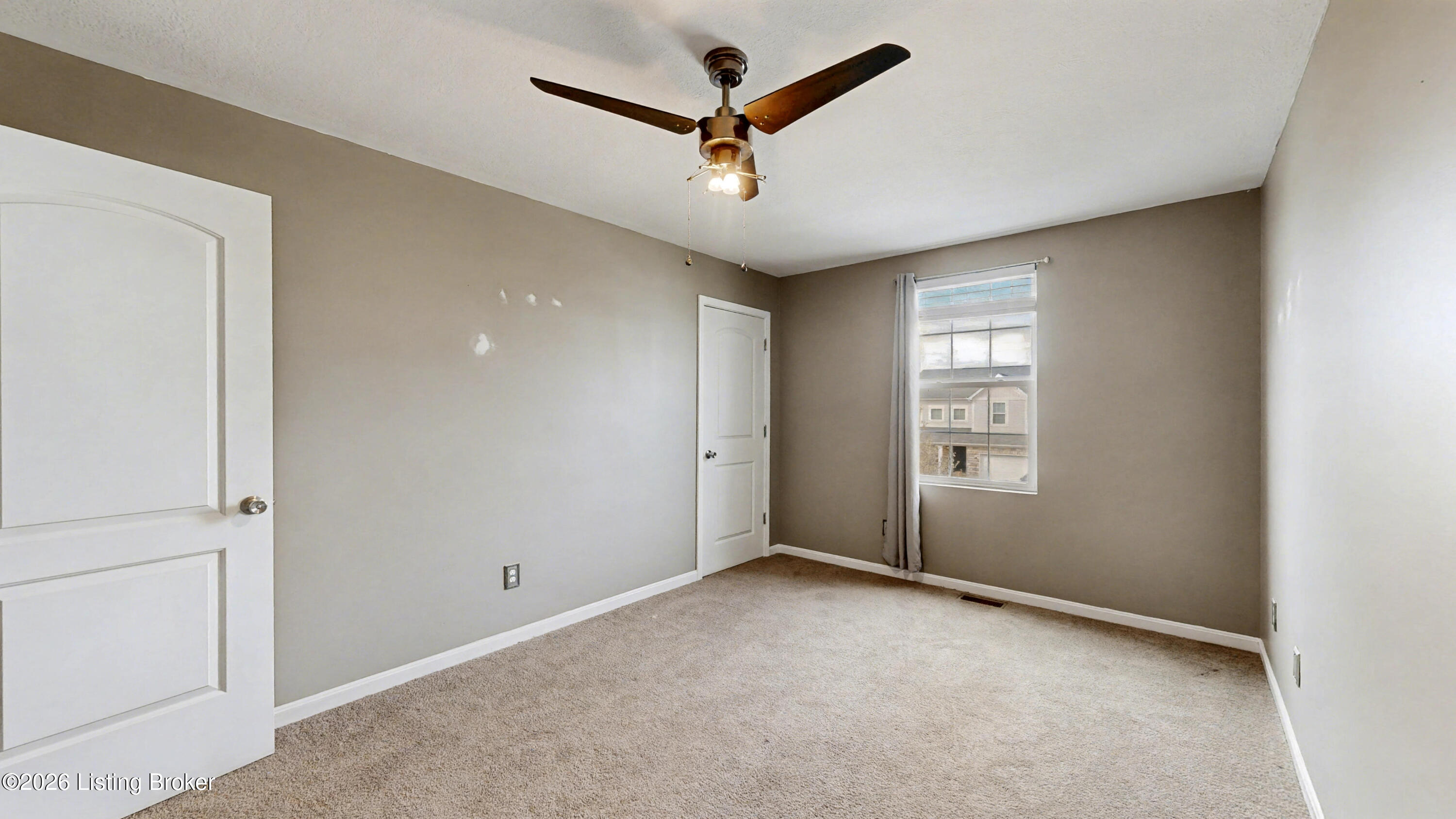 6057 Edgemont Way