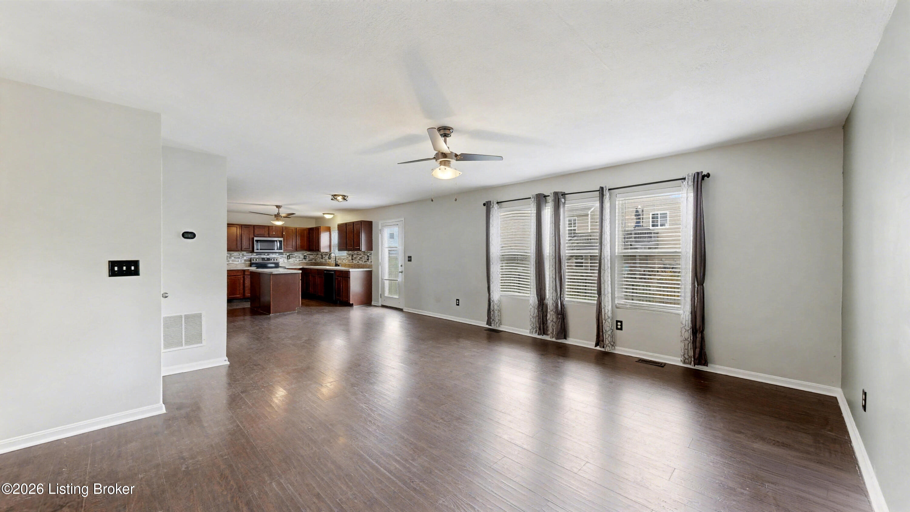 6057 Edgemont Way