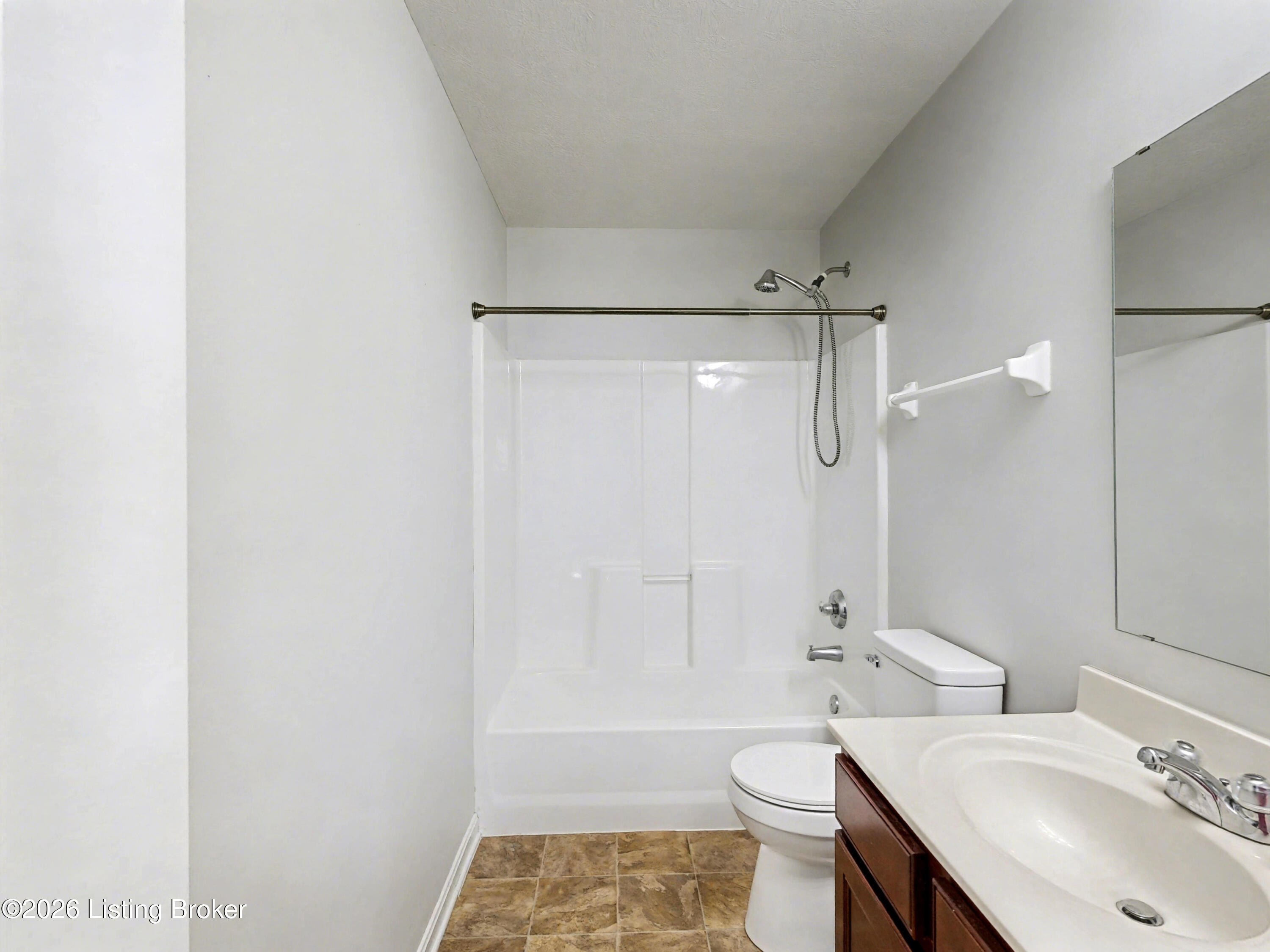 6057 Edgemont Way