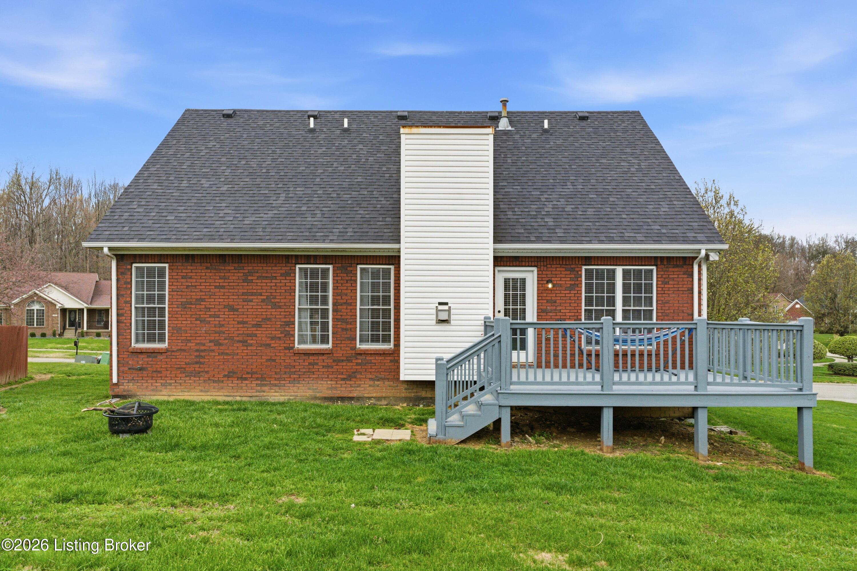 517 Chieftain Dr