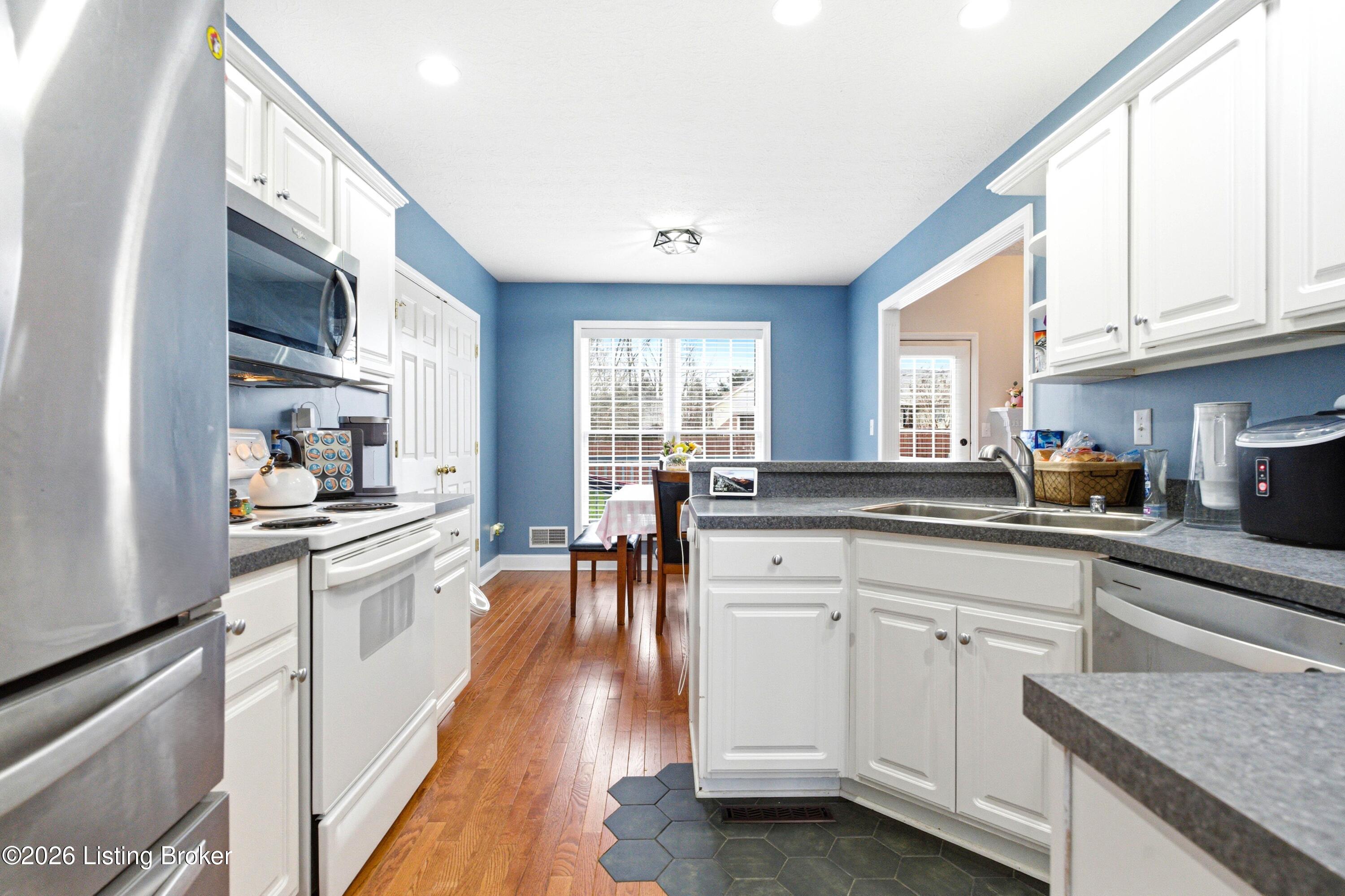 517 Chieftain Dr