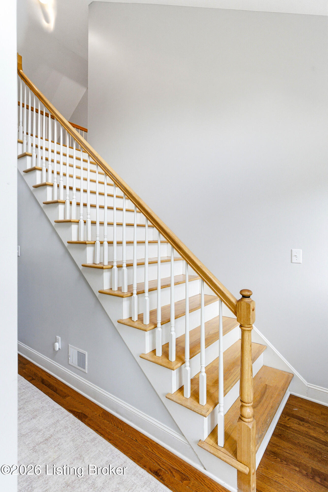 517 Chieftain Dr