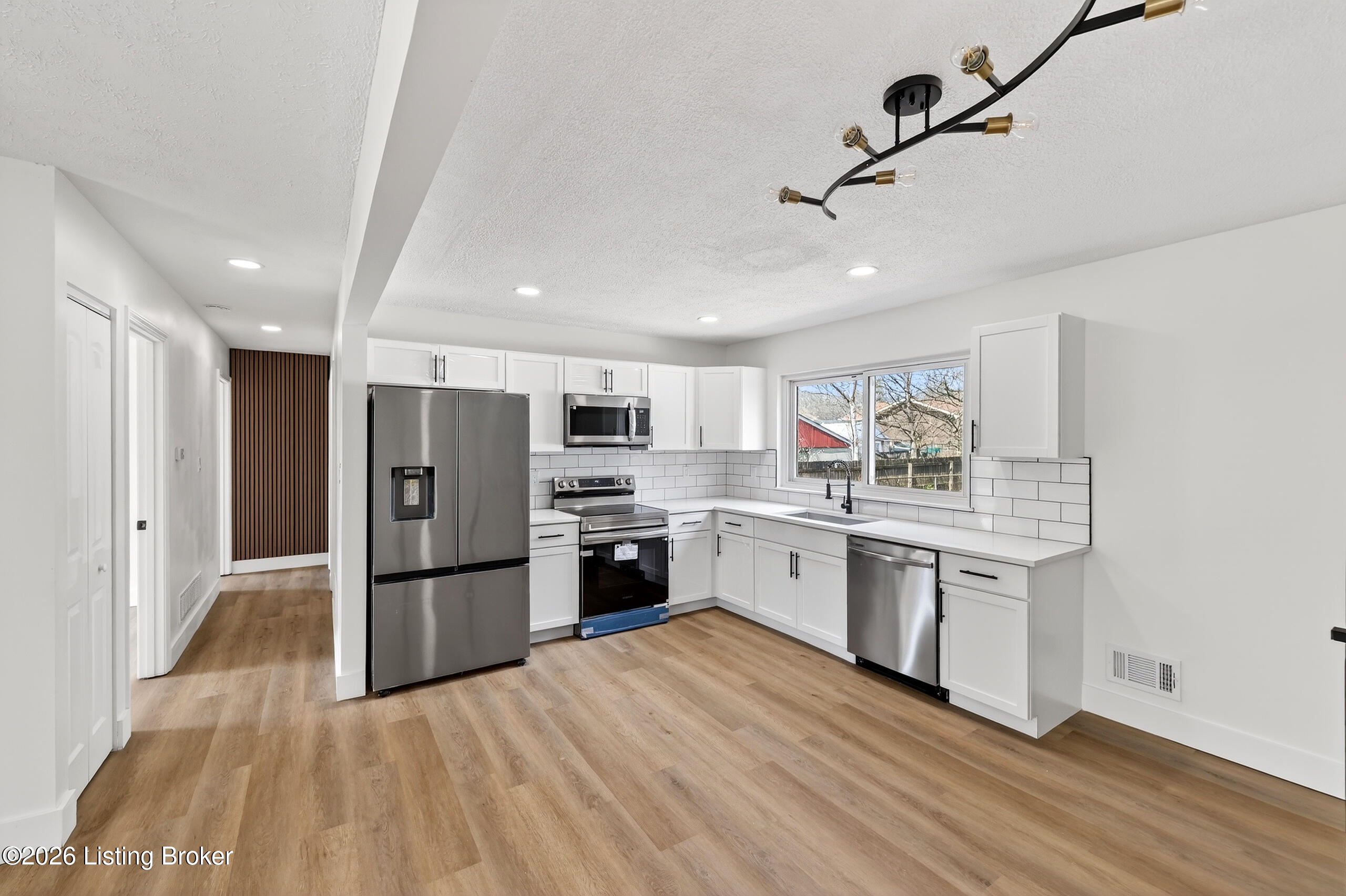 10110 Closterwood Dr