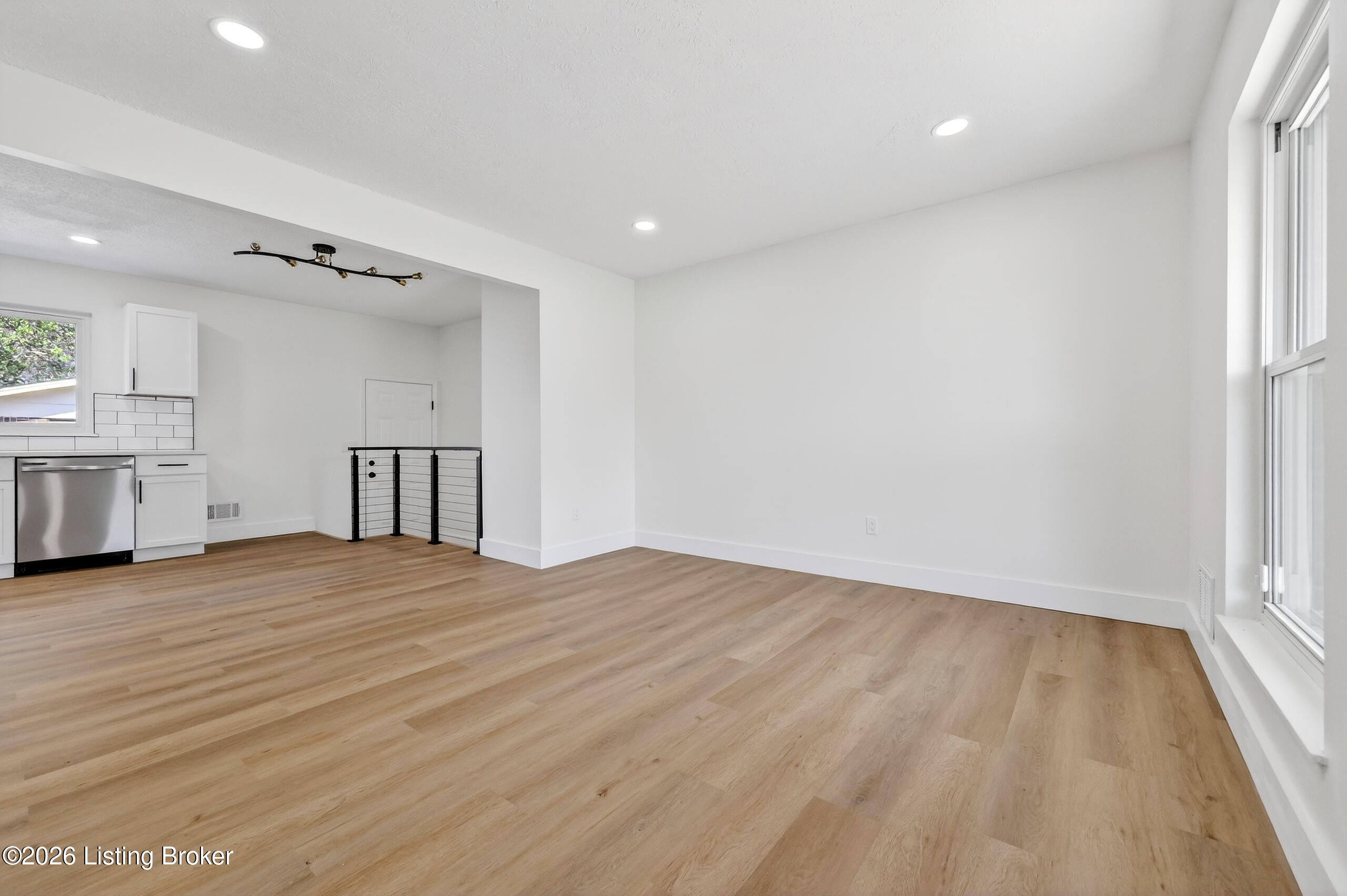 10110 Closterwood Dr