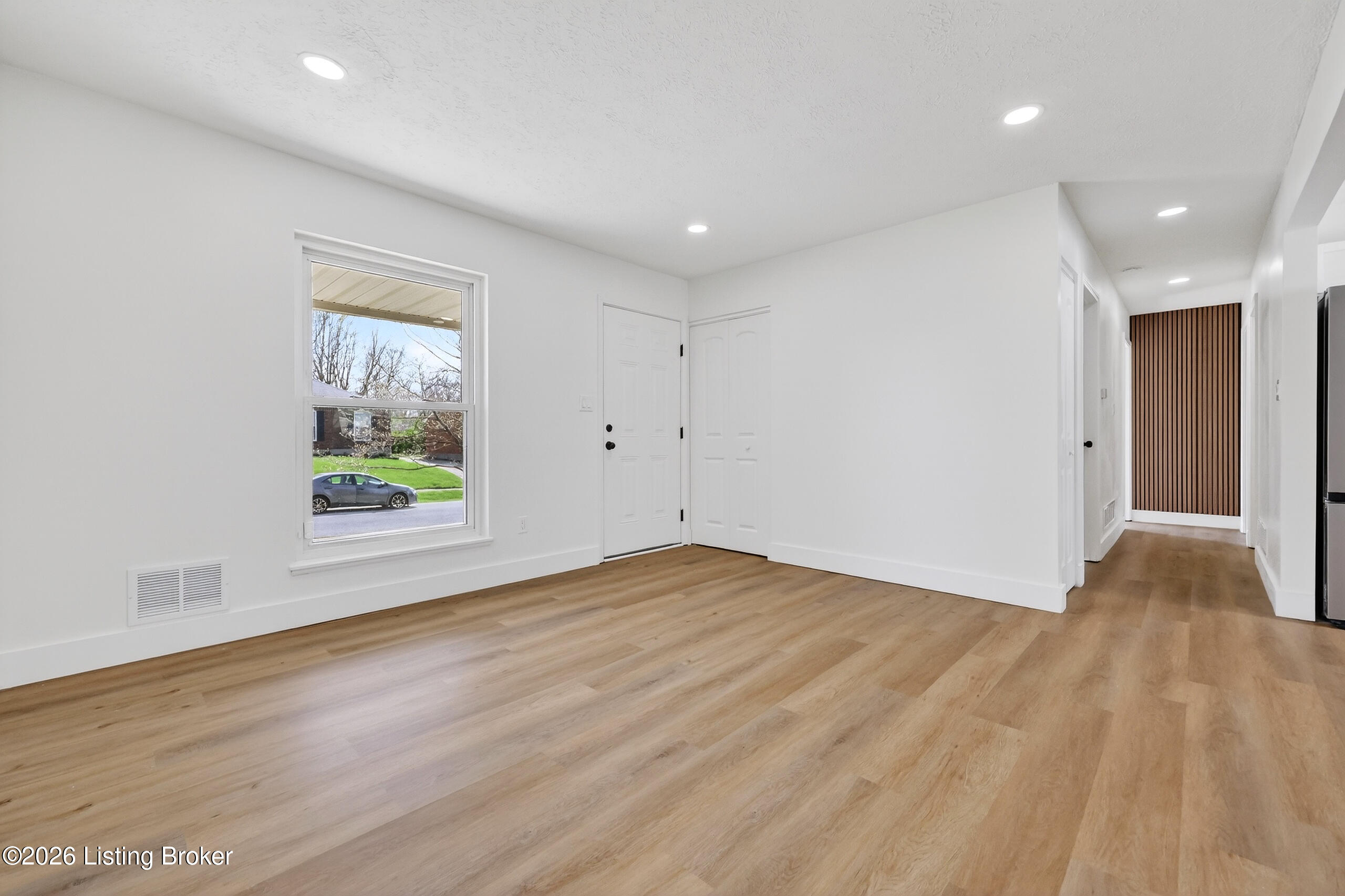 10110 Closterwood Dr