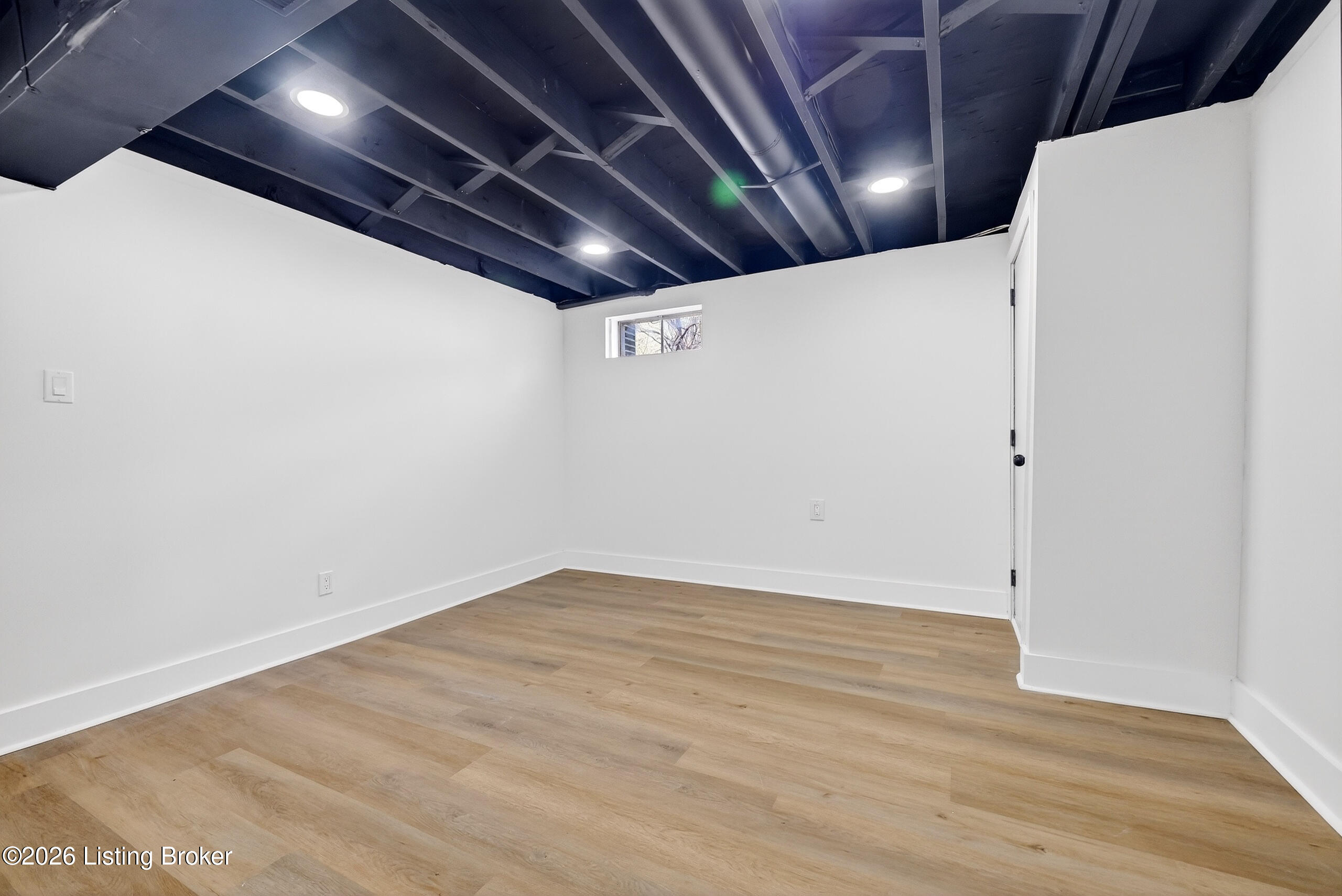 10110 Closterwood Dr