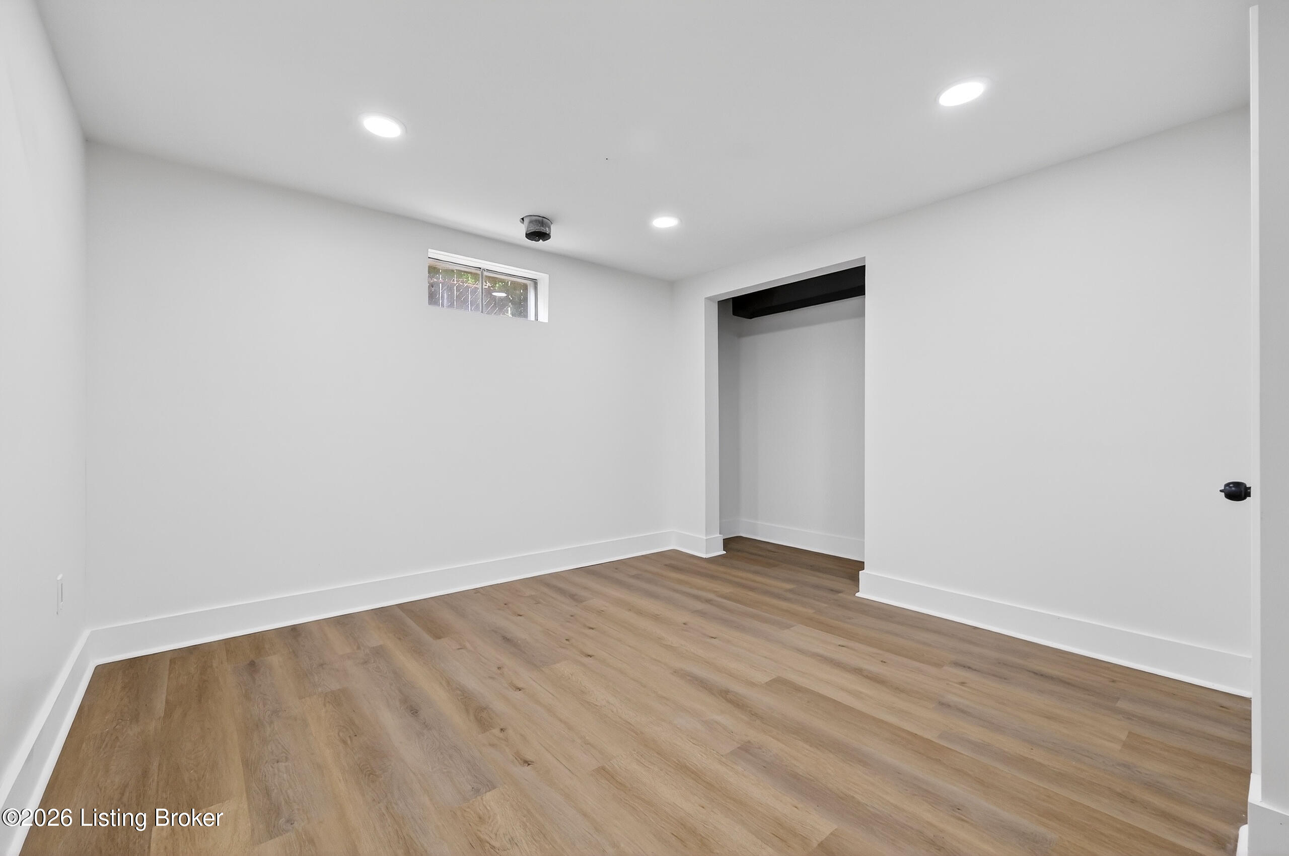 10110 Closterwood Dr