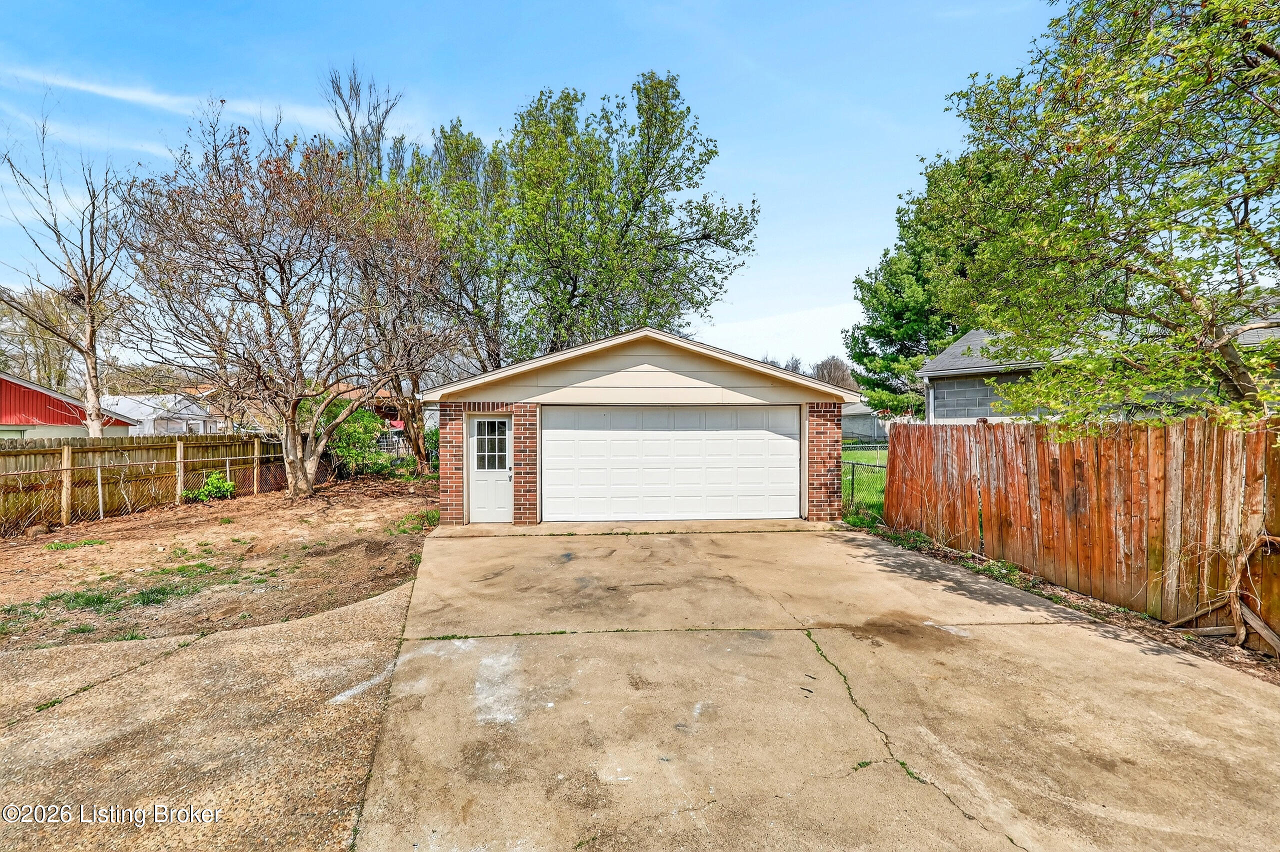 10110 Closterwood Dr