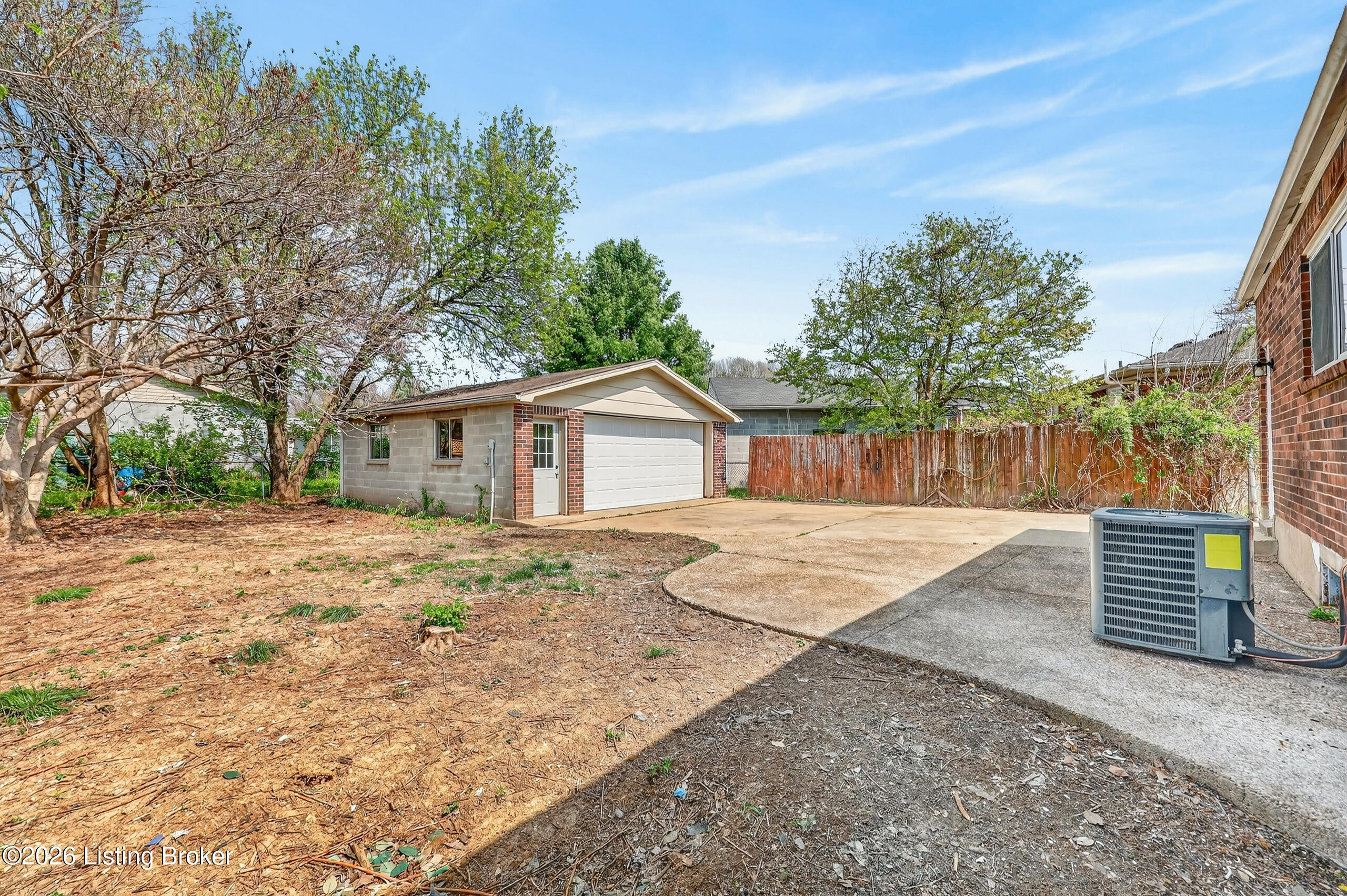 10110 Closterwood Dr