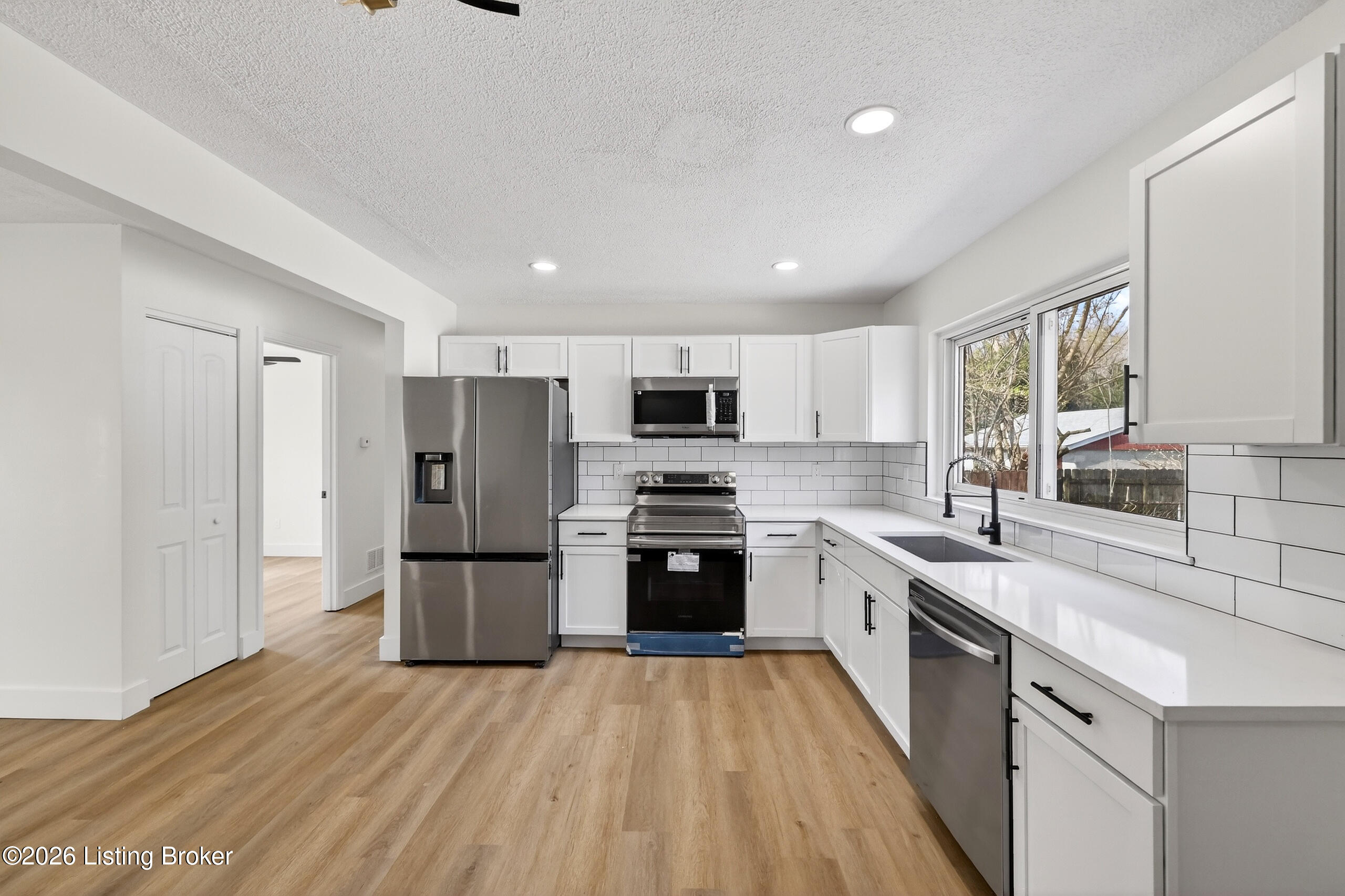 10110 Closterwood Dr