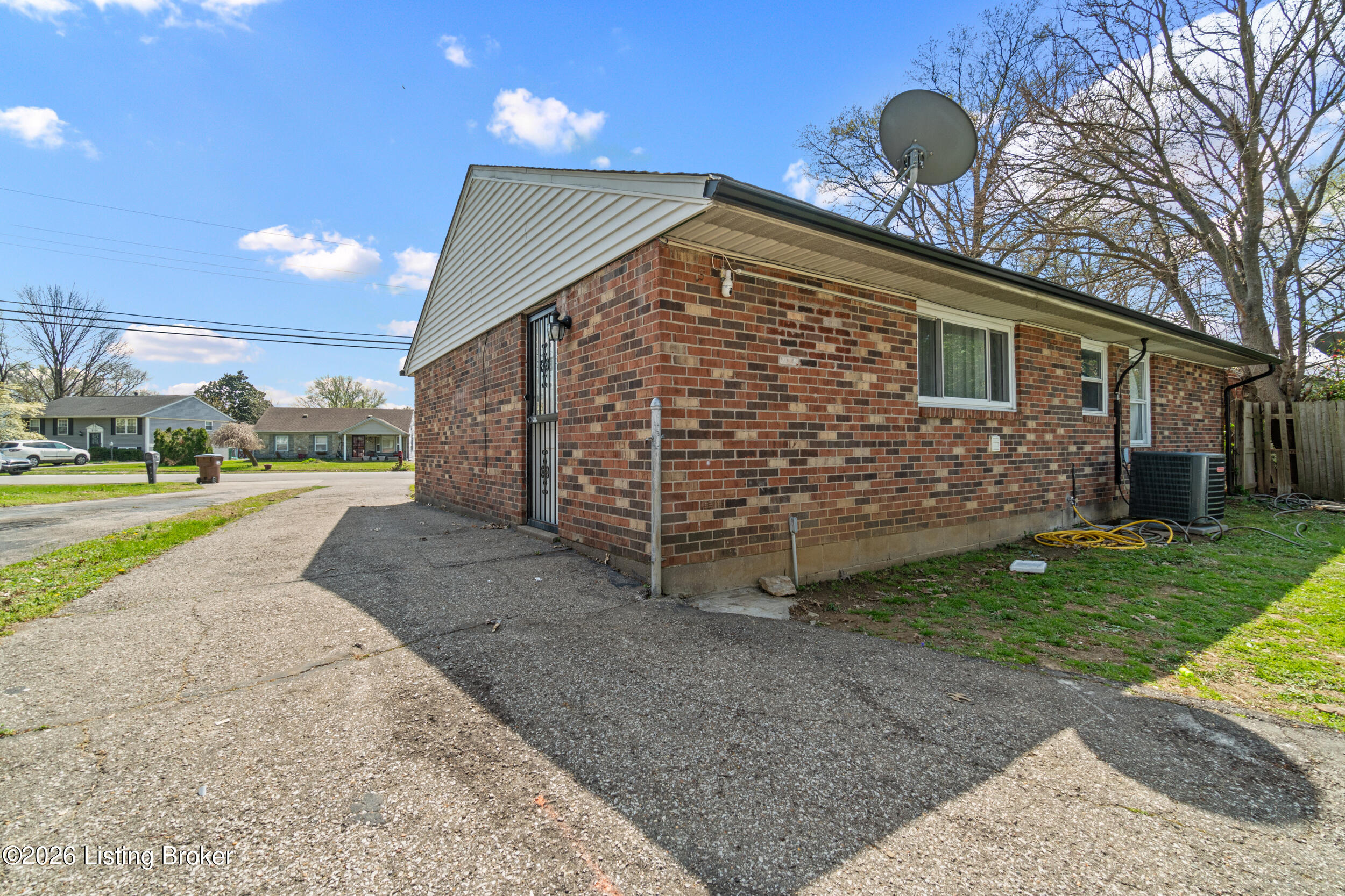 5200 Robinwood Rd