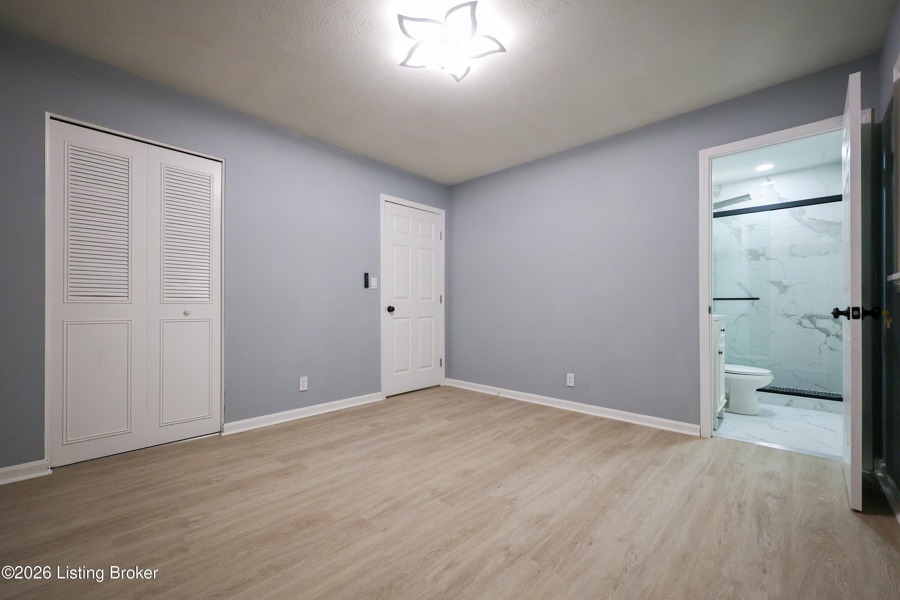 4002 Dover Ct