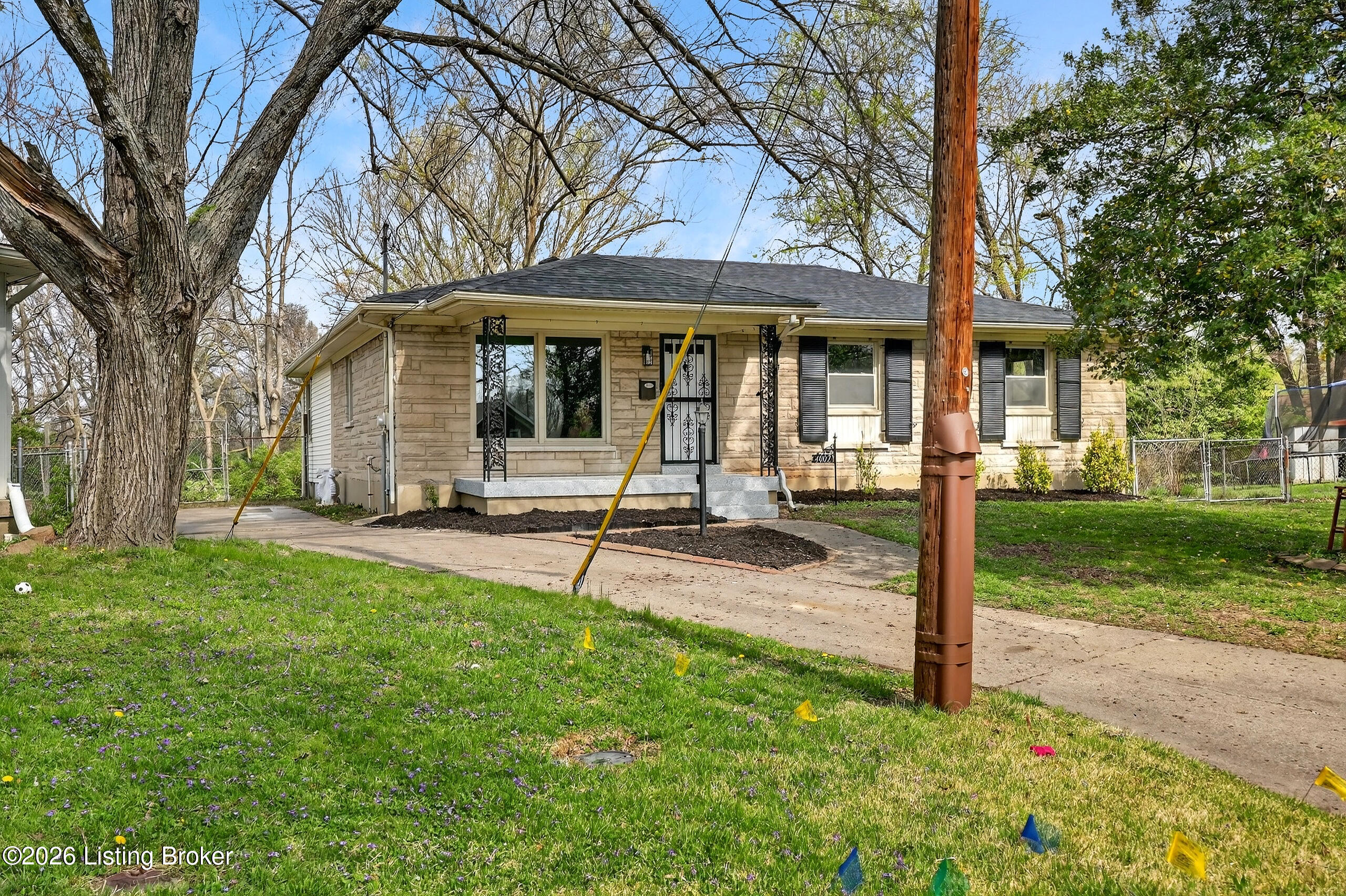 4002 Dover Ct