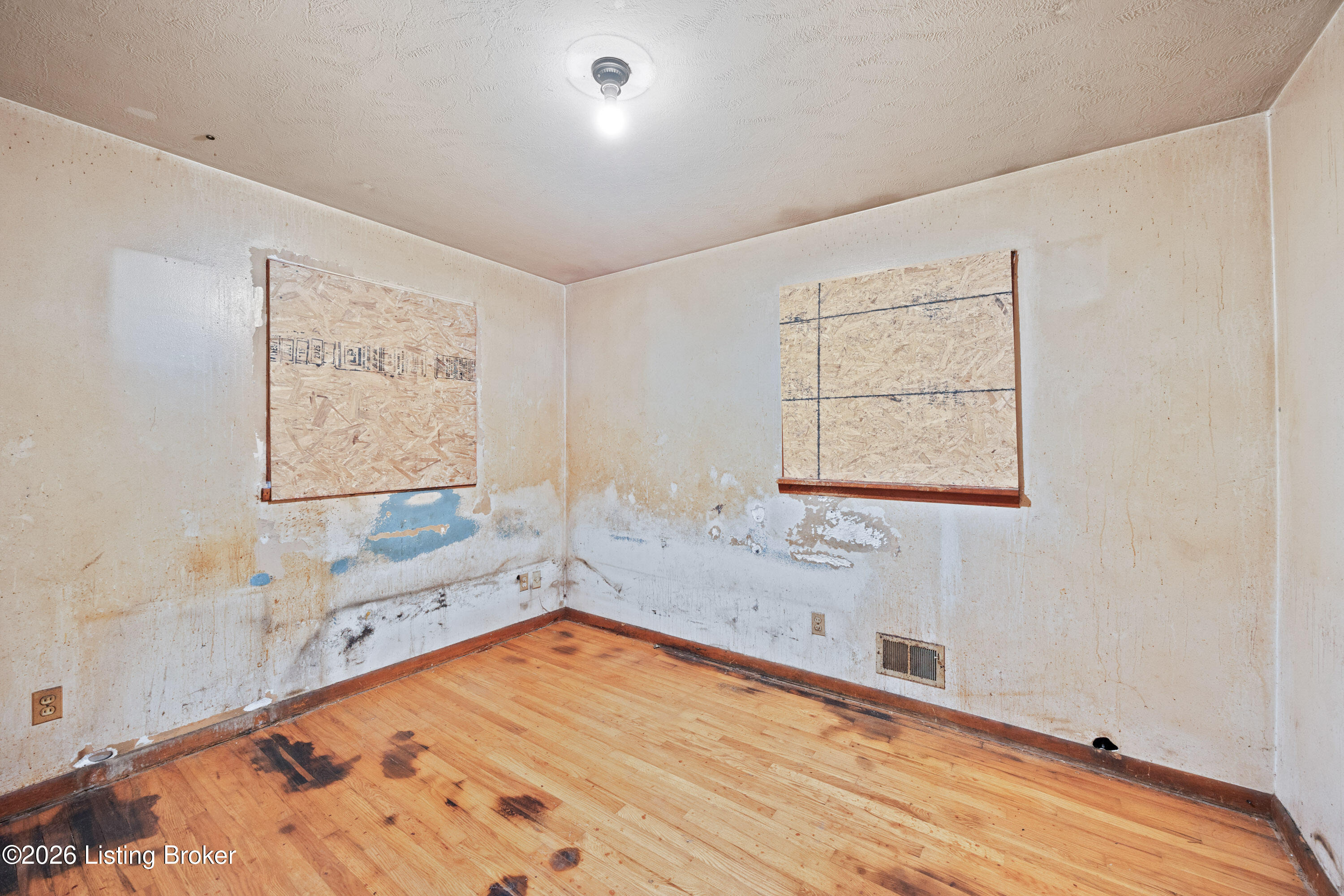 2403 Elkhorn Ln