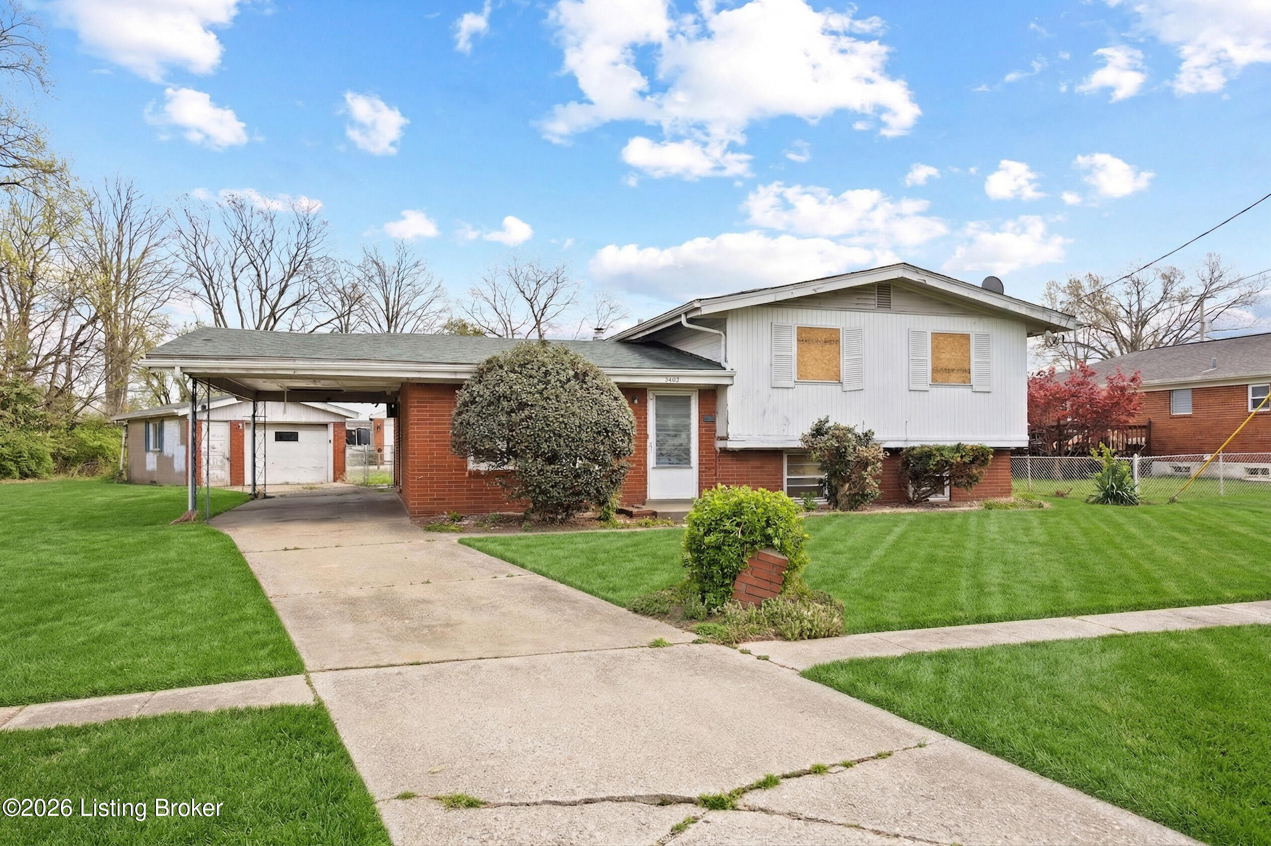 2403 Elkhorn Ln